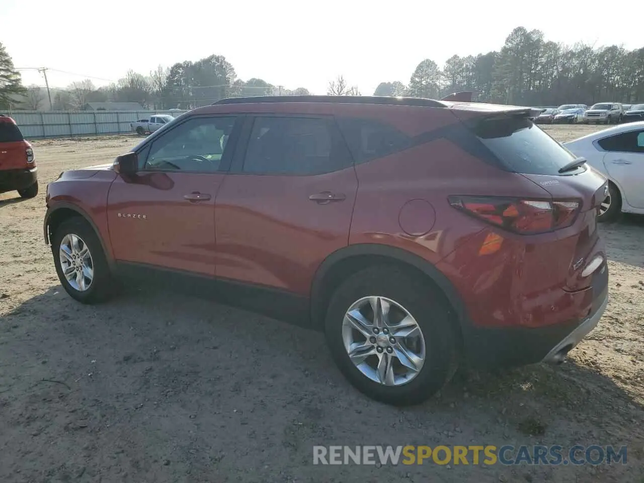 2 Photograph of a damaged car 3GNKBDRS9KS684922 CHEVROLET BLAZER 2019
