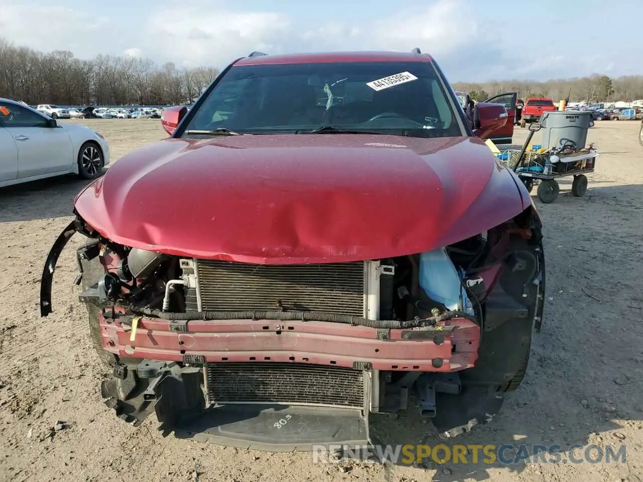 5 Photograph of a damaged car 3GNKBDRS9KS684922 CHEVROLET BLAZER 2019