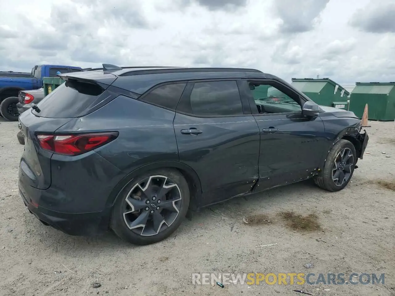 3 Фотография поврежденного автомобиля 3GNKBERS2KS696836 CHEVROLET BLAZER 2019
