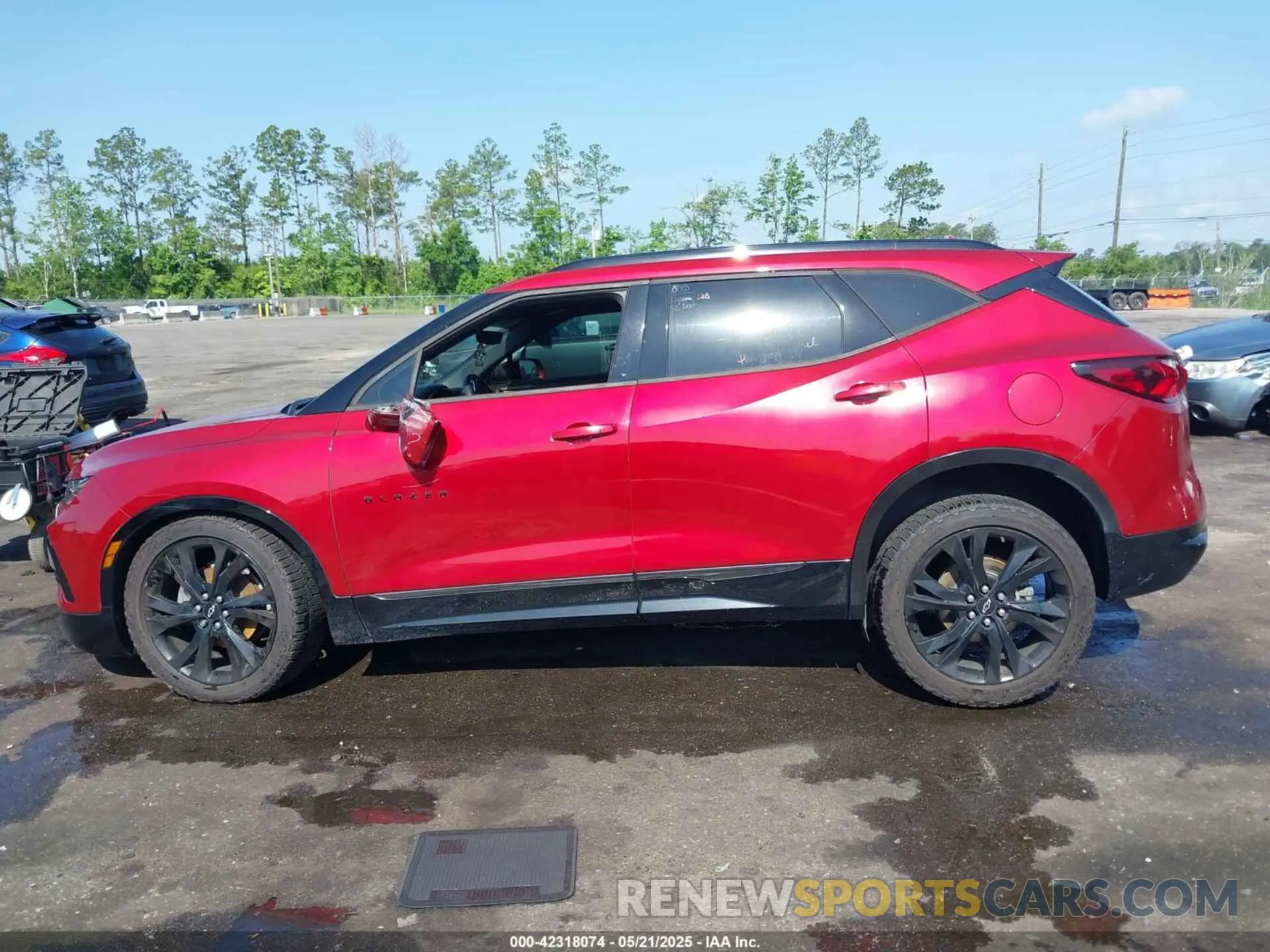 15 Photograph of a damaged car 3GNKBERS4KS621667 CHEVROLET BLAZER 2019
