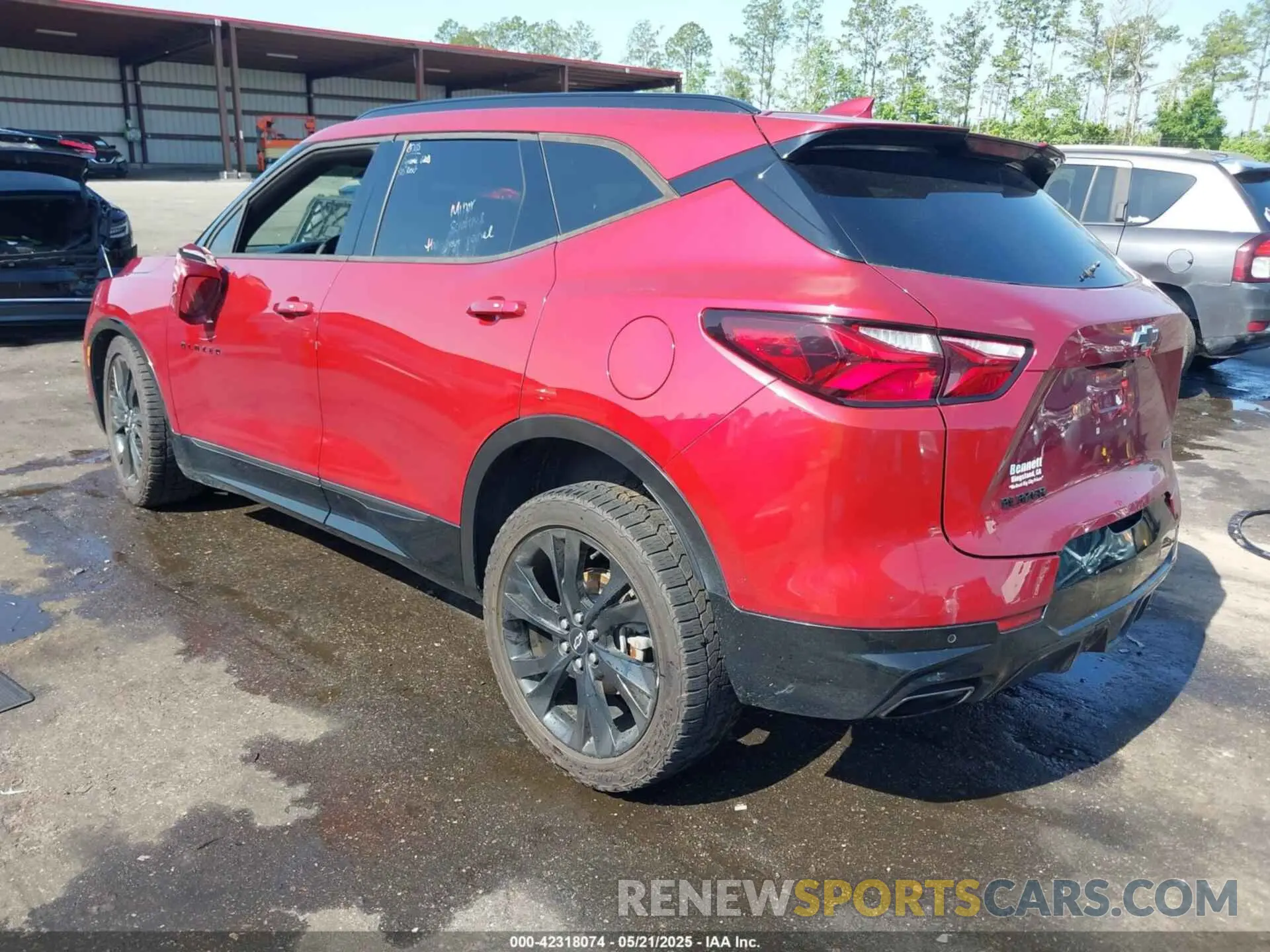 3 Photograph of a damaged car 3GNKBERS4KS621667 CHEVROLET BLAZER 2019