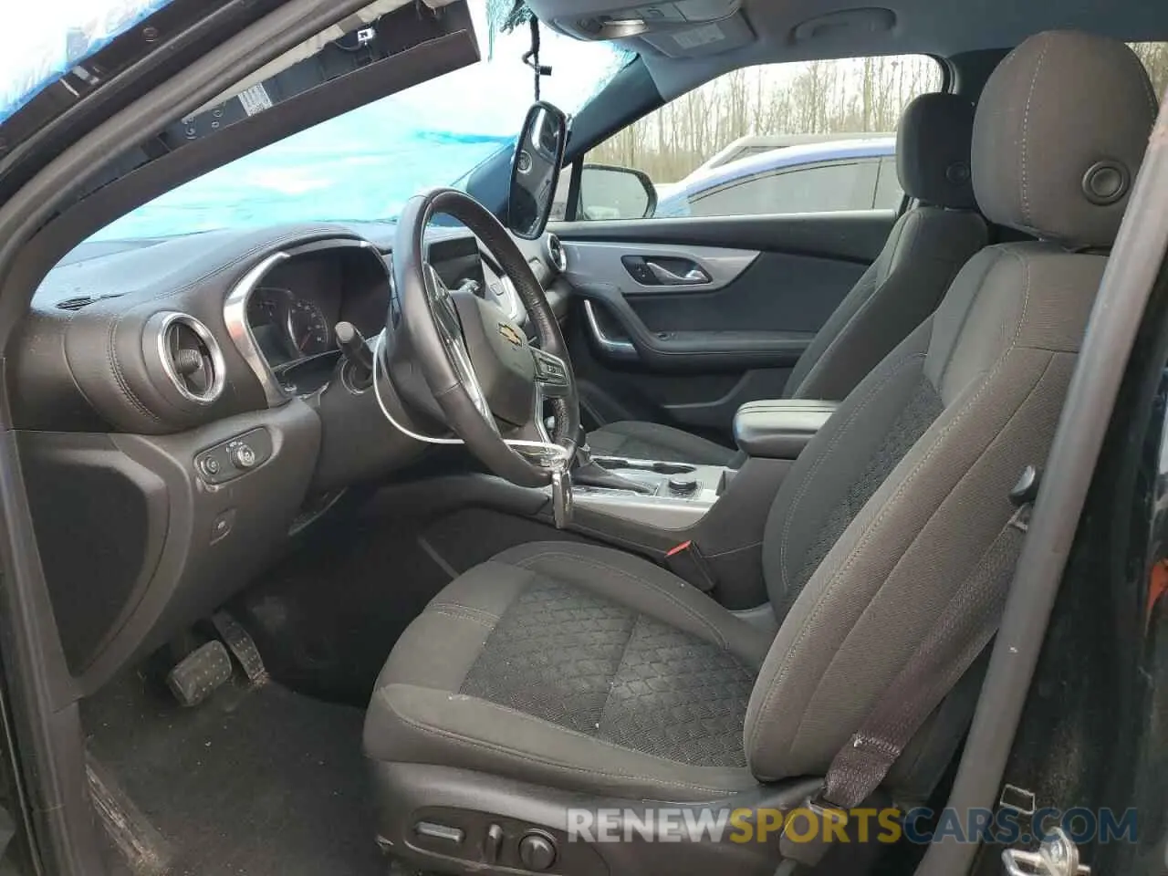 7 Photograph of a damaged car 3GNKBGRS0KS702905 CHEVROLET BLAZER 2019