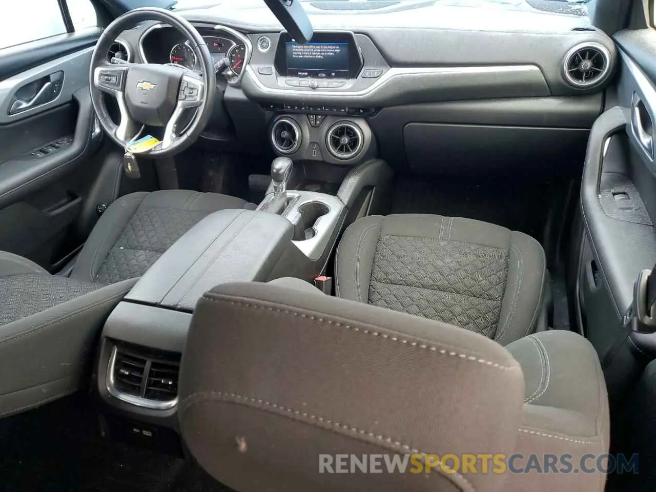 8 Photograph of a damaged car 3GNKBGRS0KS702905 CHEVROLET BLAZER 2019