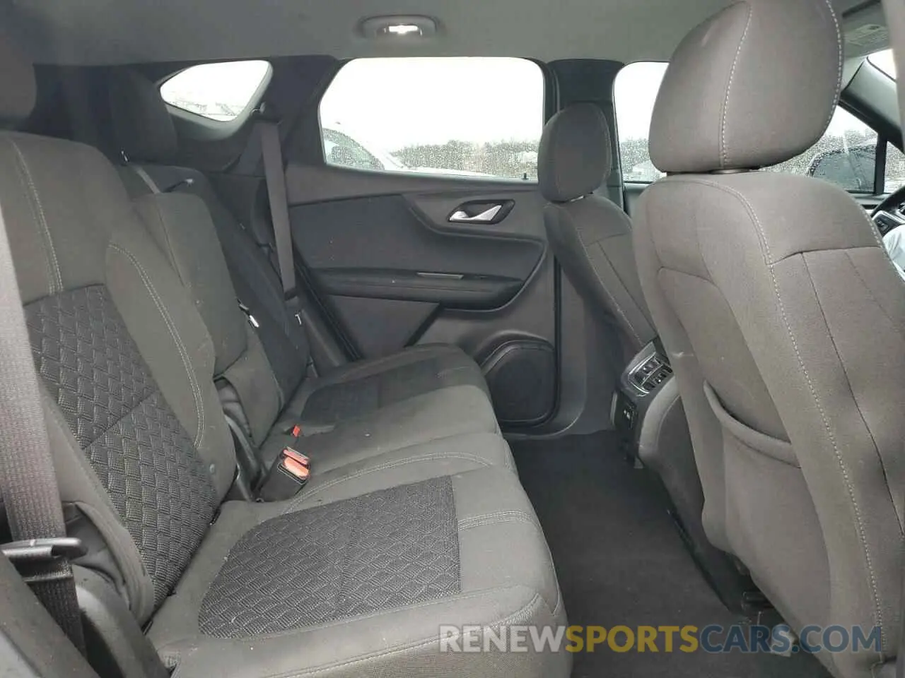 11 Photograph of a damaged car 3GNKBGRS4KS643096 CHEVROLET BLAZER 2019
