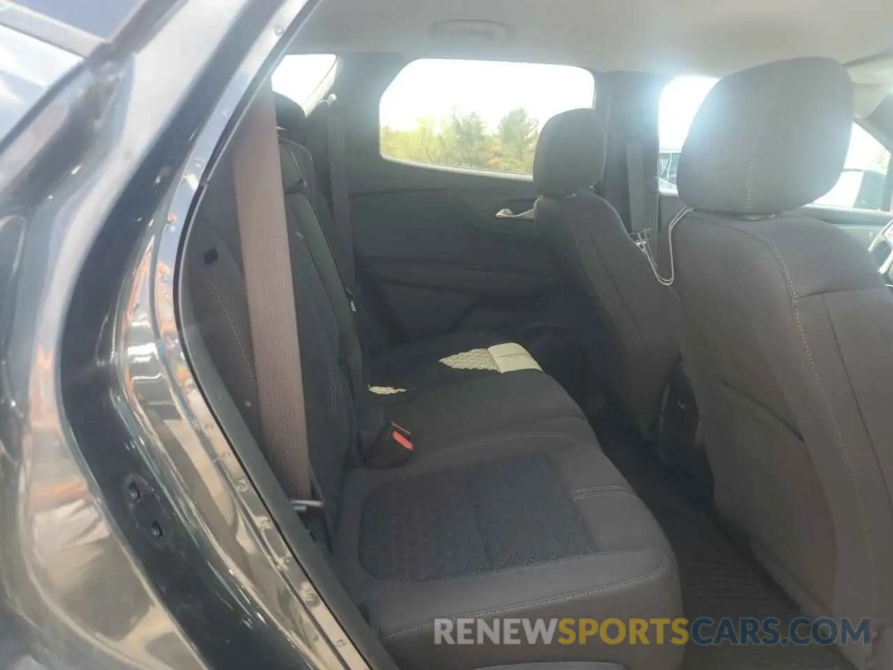 10 Photograph of a damaged car 3GNKBGRS5KS664457 CHEVROLET BLAZER 2019