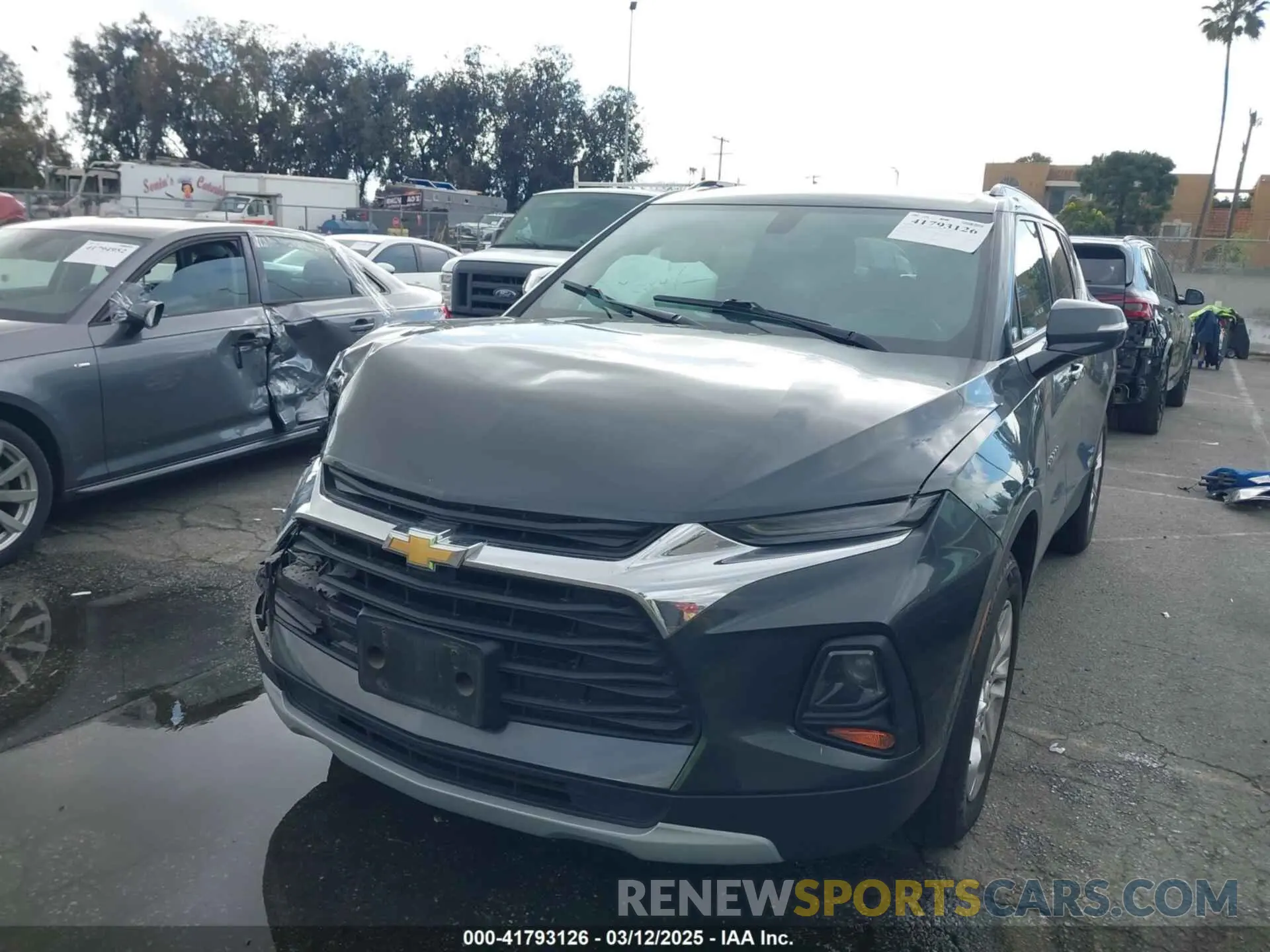 2 Photograph of a damaged car 3GNKBGRS6KS682367 CHEVROLET BLAZER 2019