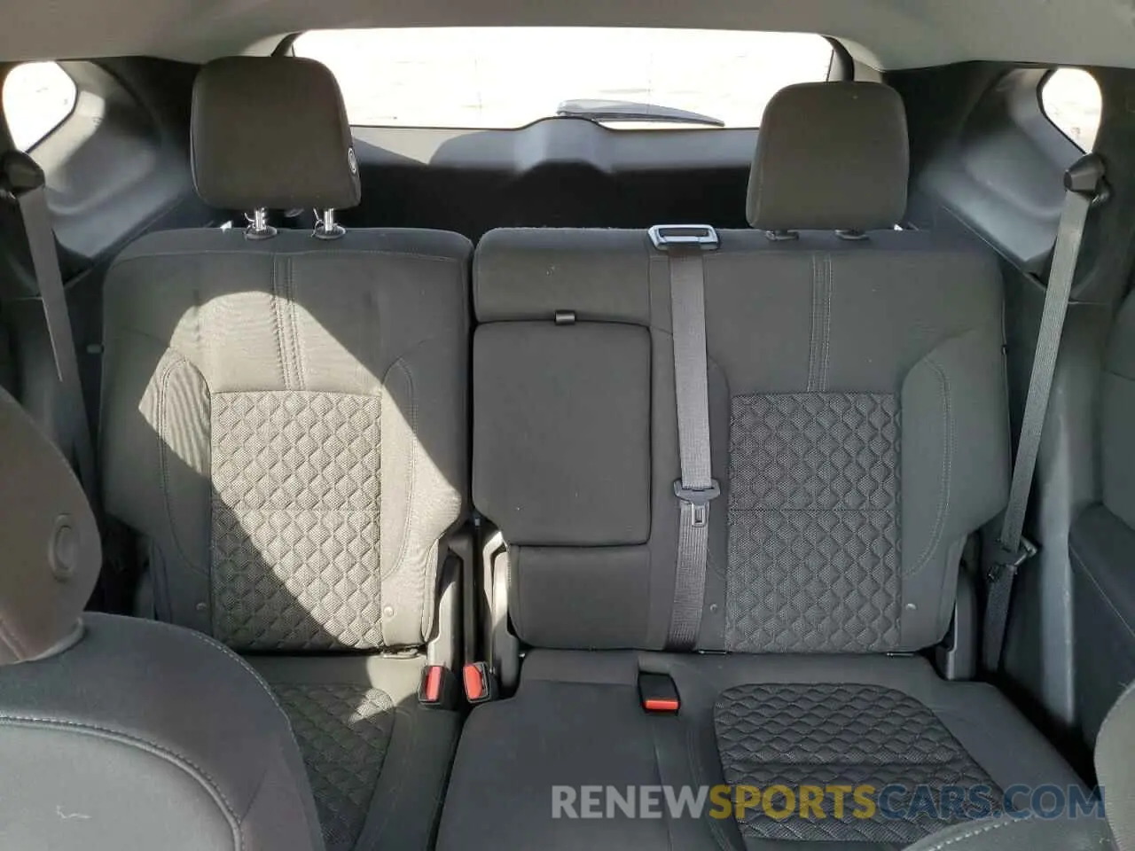10 Фотография поврежденного автомобиля 3GNKBGRS8KS585235 CHEVROLET BLAZER 2019