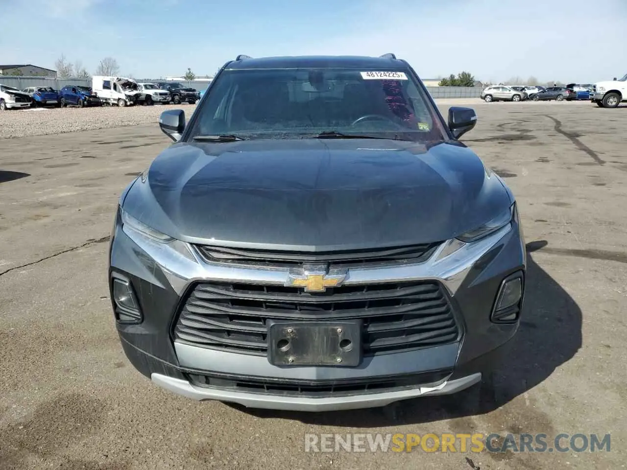5 Фотография поврежденного автомобиля 3GNKBGRS8KS585235 CHEVROLET BLAZER 2019