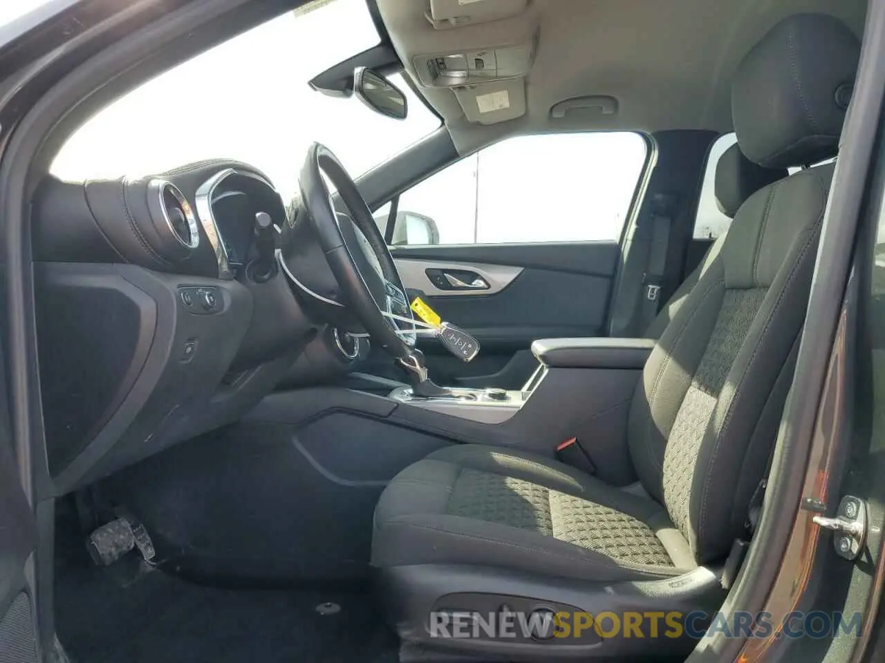 7 Фотография поврежденного автомобиля 3GNKBGRS8KS585235 CHEVROLET BLAZER 2019