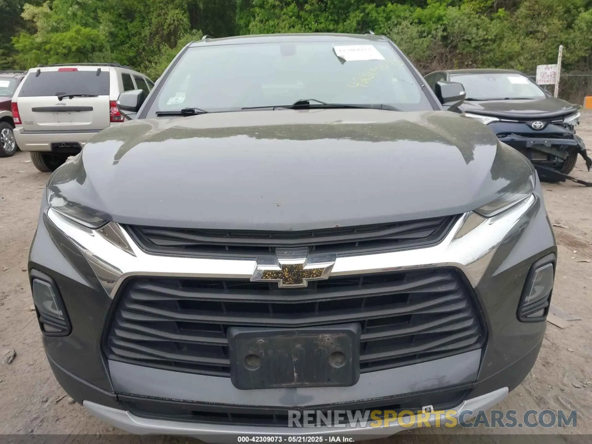 12 Фотография поврежденного автомобиля 3GNKBGRS9KS684601 CHEVROLET BLAZER 2019