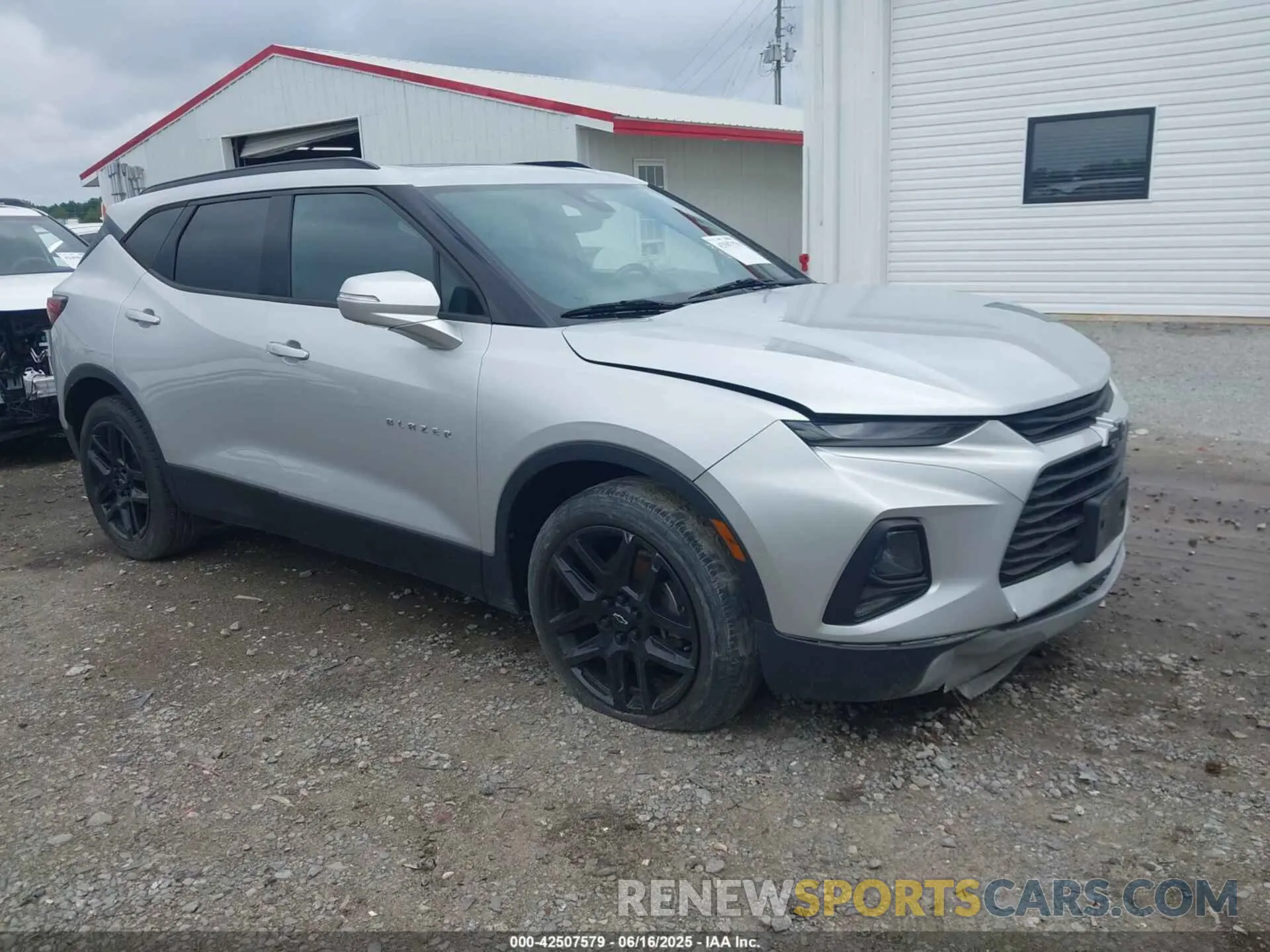1 Photograph of a damaged car 3GNKBHRS6KS660522 CHEVROLET BLAZER 2019