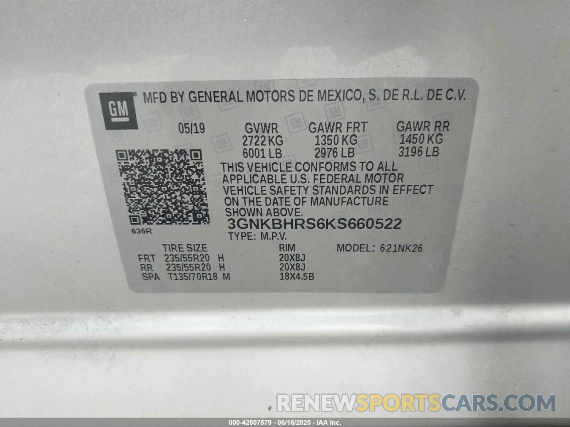 9 Photograph of a damaged car 3GNKBHRS6KS660522 CHEVROLET BLAZER 2019