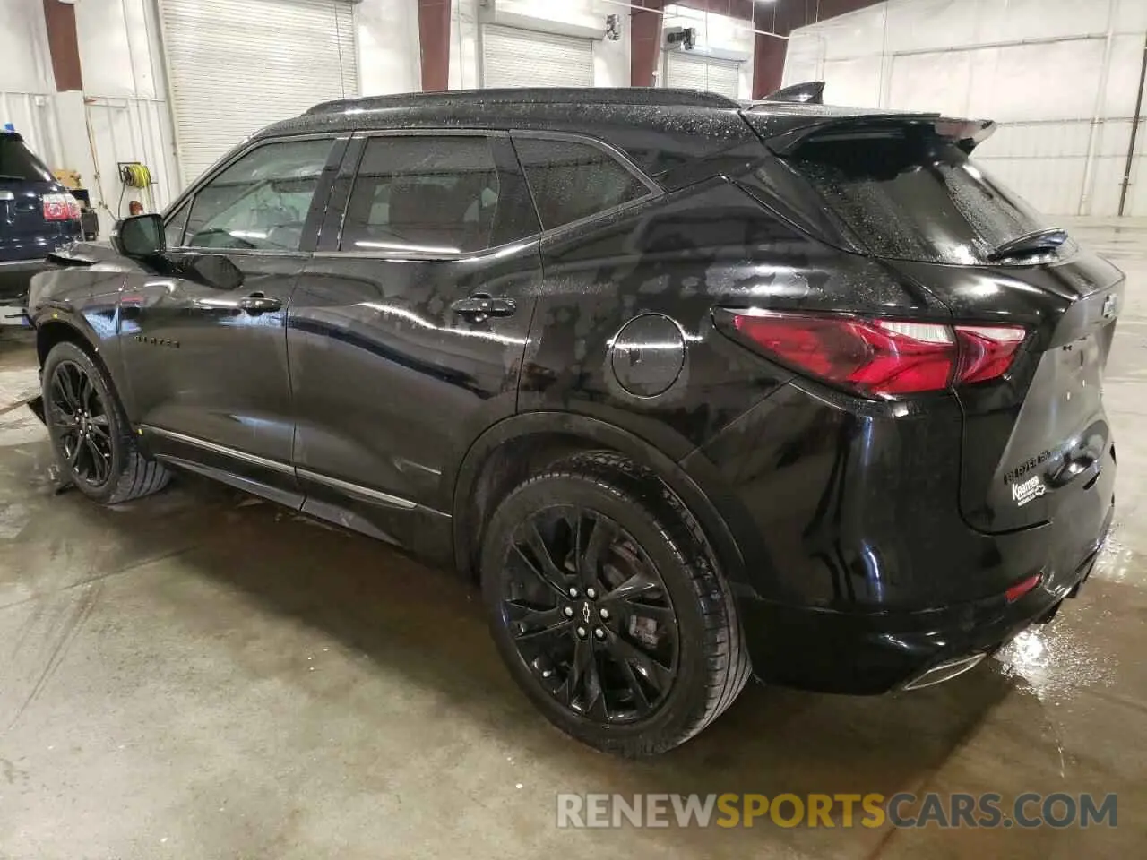 2 Фотография поврежденного автомобиля 3GNKBJRS0KS608665 CHEVROLET BLAZER 2019