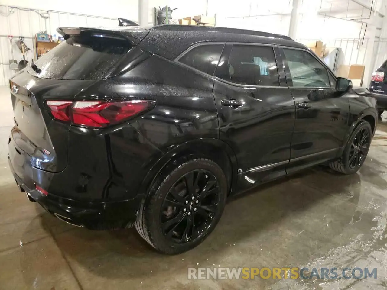 3 Фотография поврежденного автомобиля 3GNKBJRS0KS608665 CHEVROLET BLAZER 2019