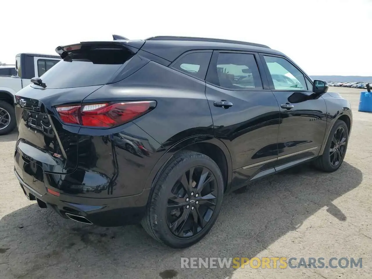 3 Photograph of a damaged car 3GNKBJRS2KS565866 CHEVROLET BLAZER 2019