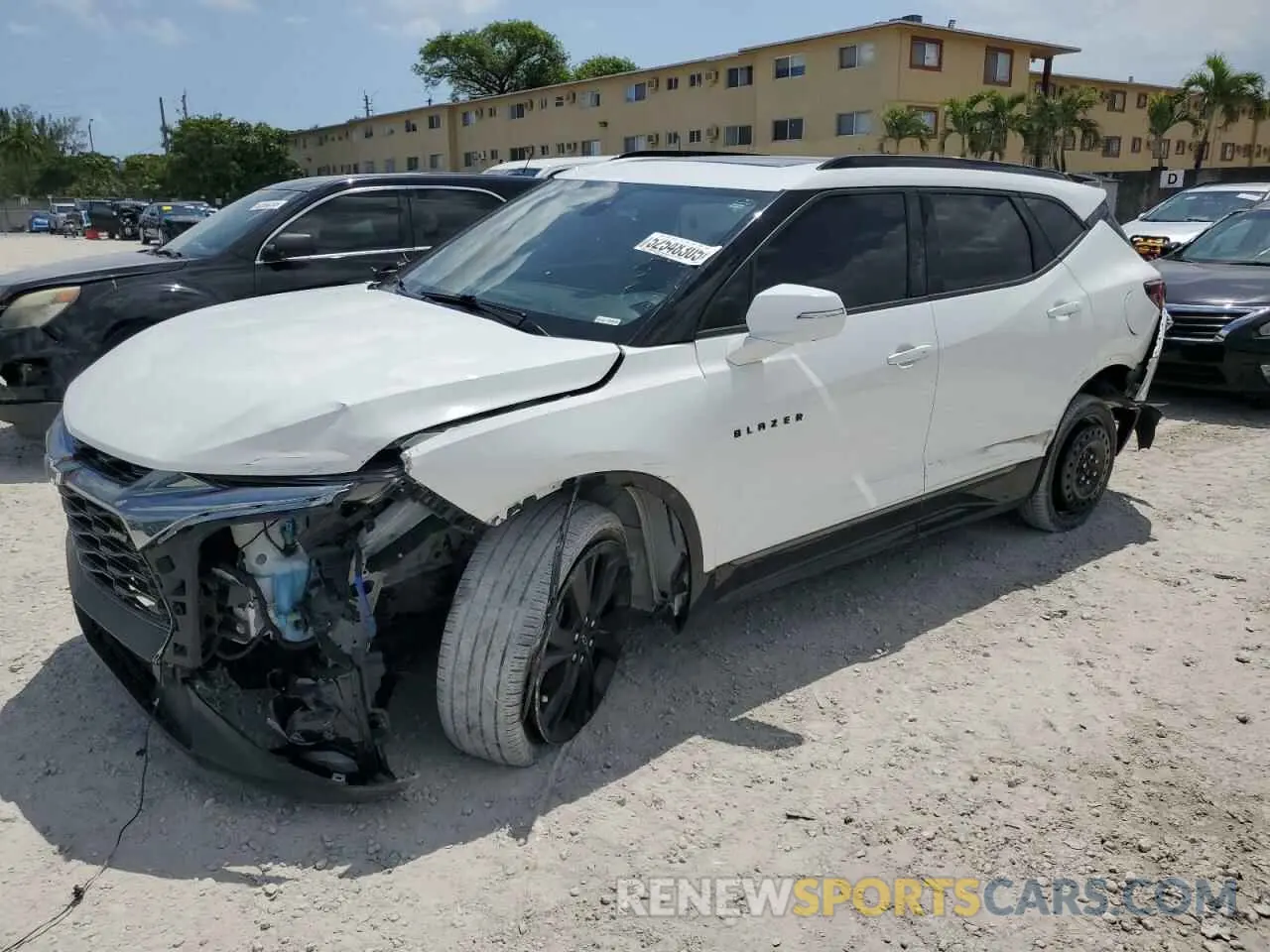 1 Photograph of a damaged car 3GNKBJRS5KS700855 CHEVROLET BLAZER 2019