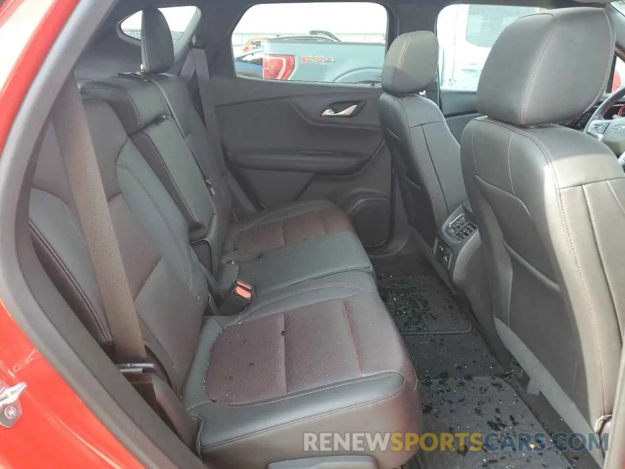 10 Фотография поврежденного автомобиля 3GNKBJRS6KS621369 CHEVROLET BLAZER 2019