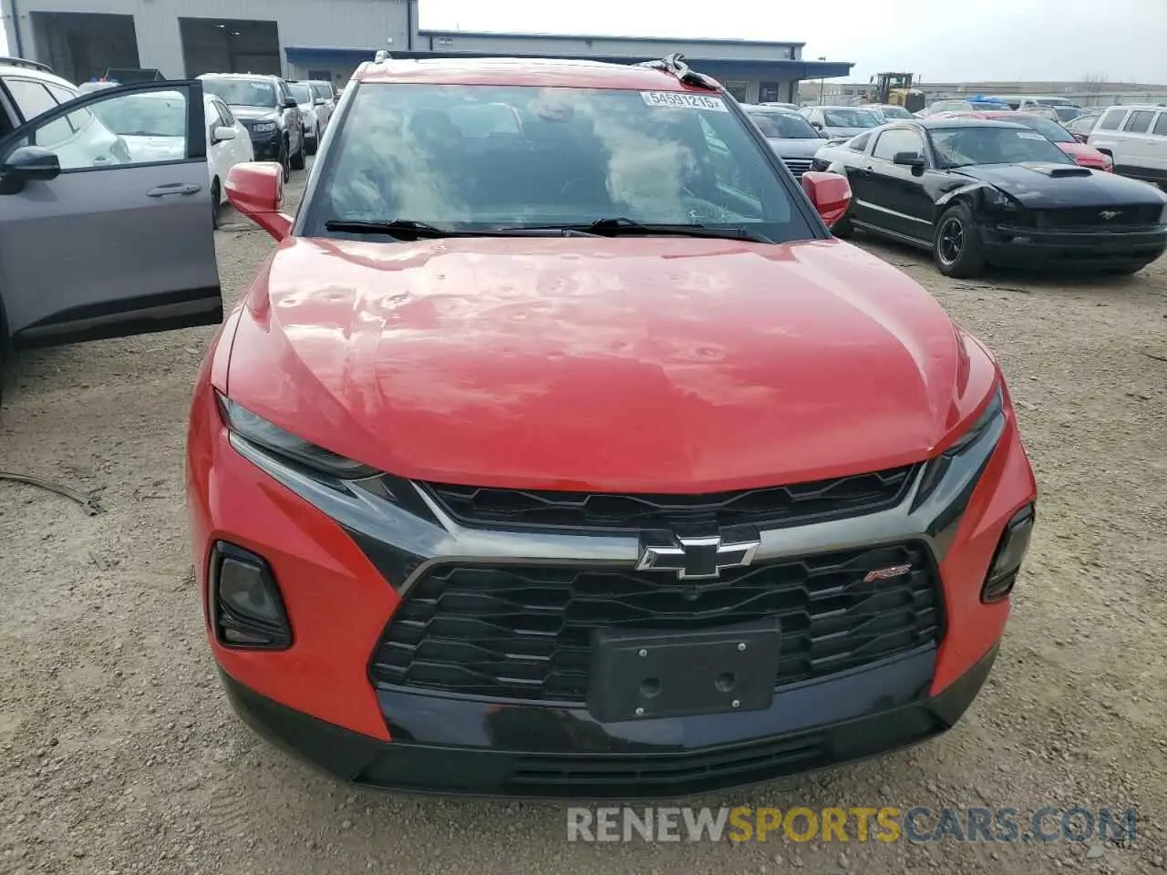 5 Фотография поврежденного автомобиля 3GNKBJRS6KS621369 CHEVROLET BLAZER 2019
