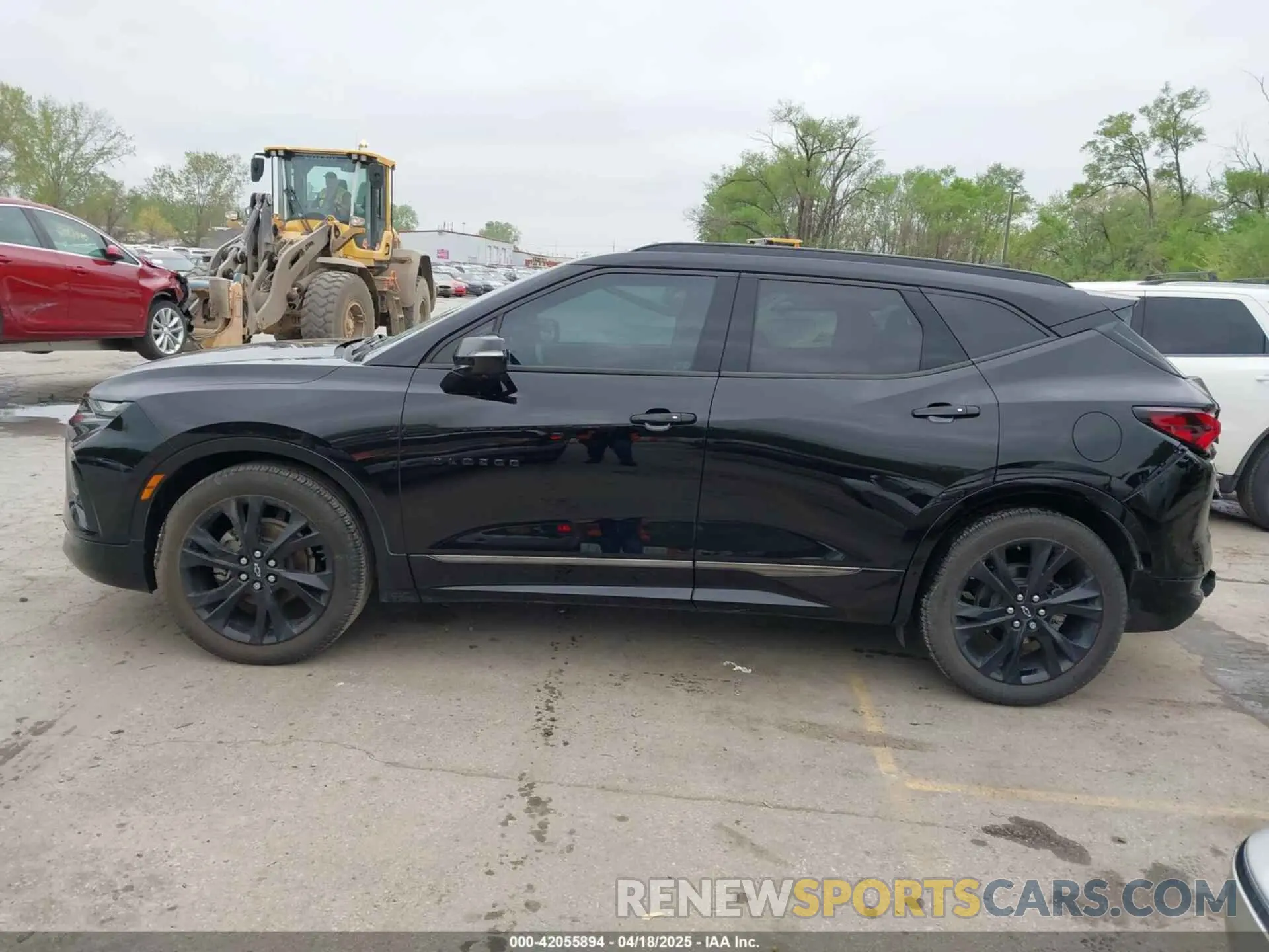 14 Фотография поврежденного автомобиля 3GNKBJRS8KS589136 CHEVROLET BLAZER 2019