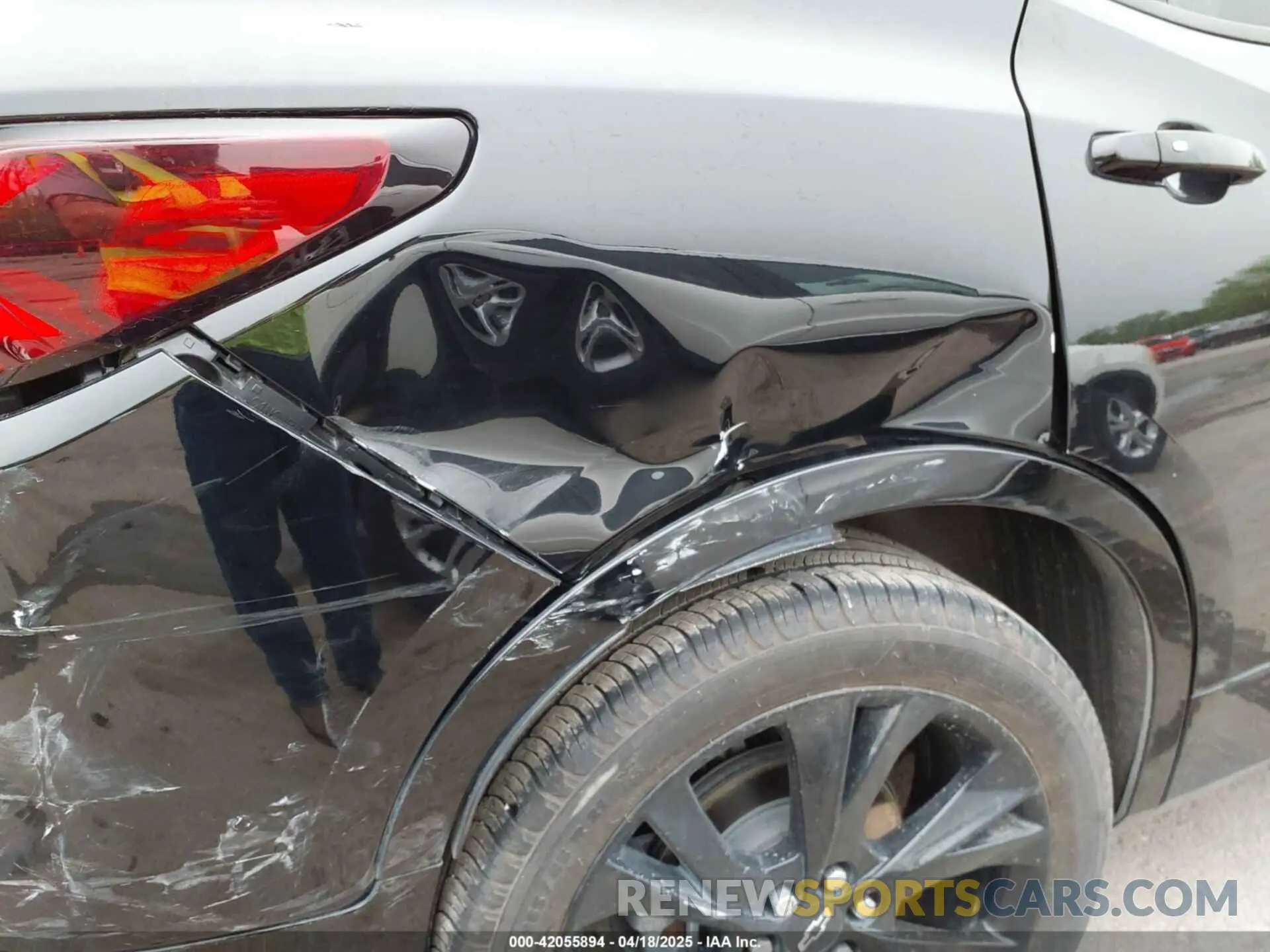 17 Фотография поврежденного автомобиля 3GNKBJRS8KS589136 CHEVROLET BLAZER 2019