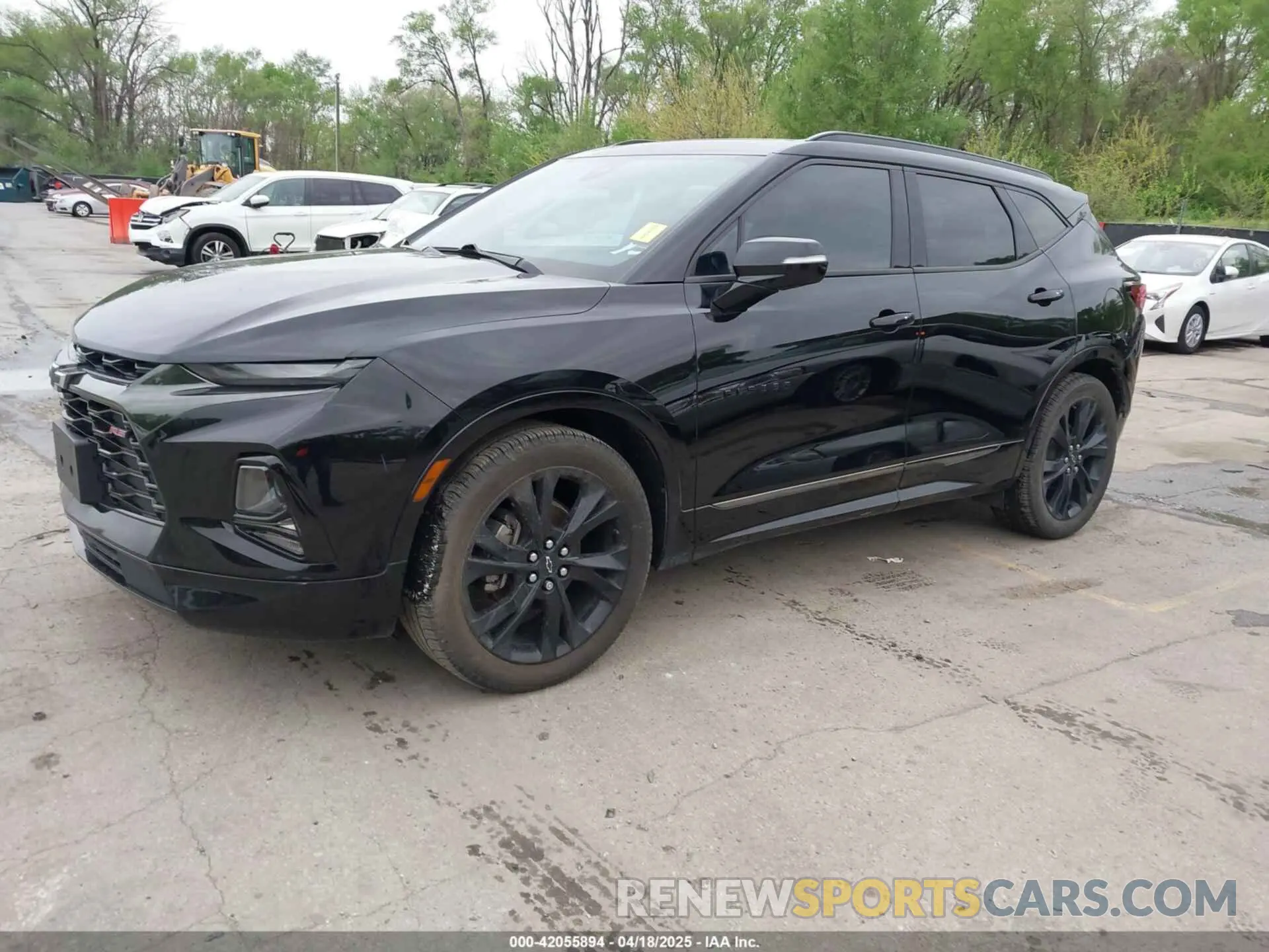 2 Фотография поврежденного автомобиля 3GNKBJRS8KS589136 CHEVROLET BLAZER 2019