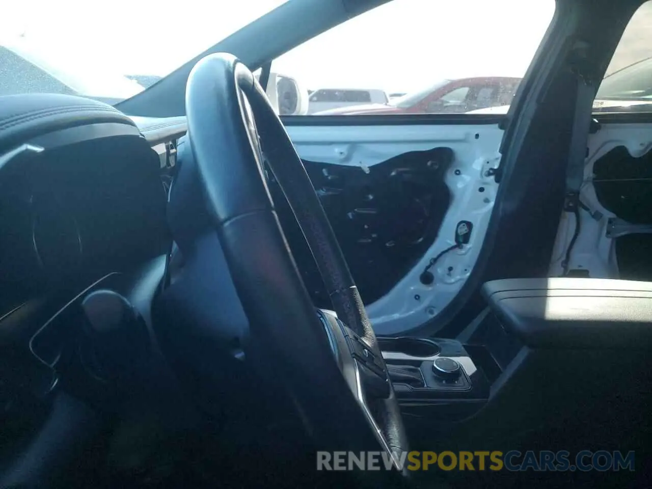 9 Фотография поврежденного автомобиля 3GNKBJRSXKS661583 CHEVROLET BLAZER 2019