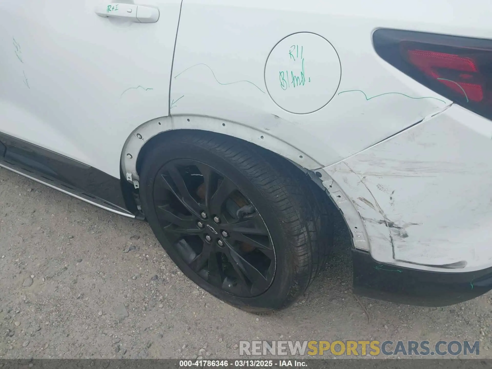 6 Photograph of a damaged car 3GNKBJRSXKS687147 CHEVROLET BLAZER 2019