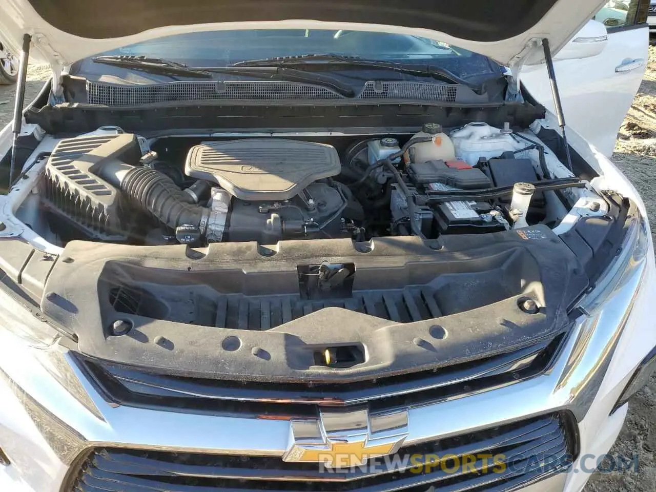 13 Photograph of a damaged car 3GNKBKRS0KS631661 CHEVROLET BLAZER 2019