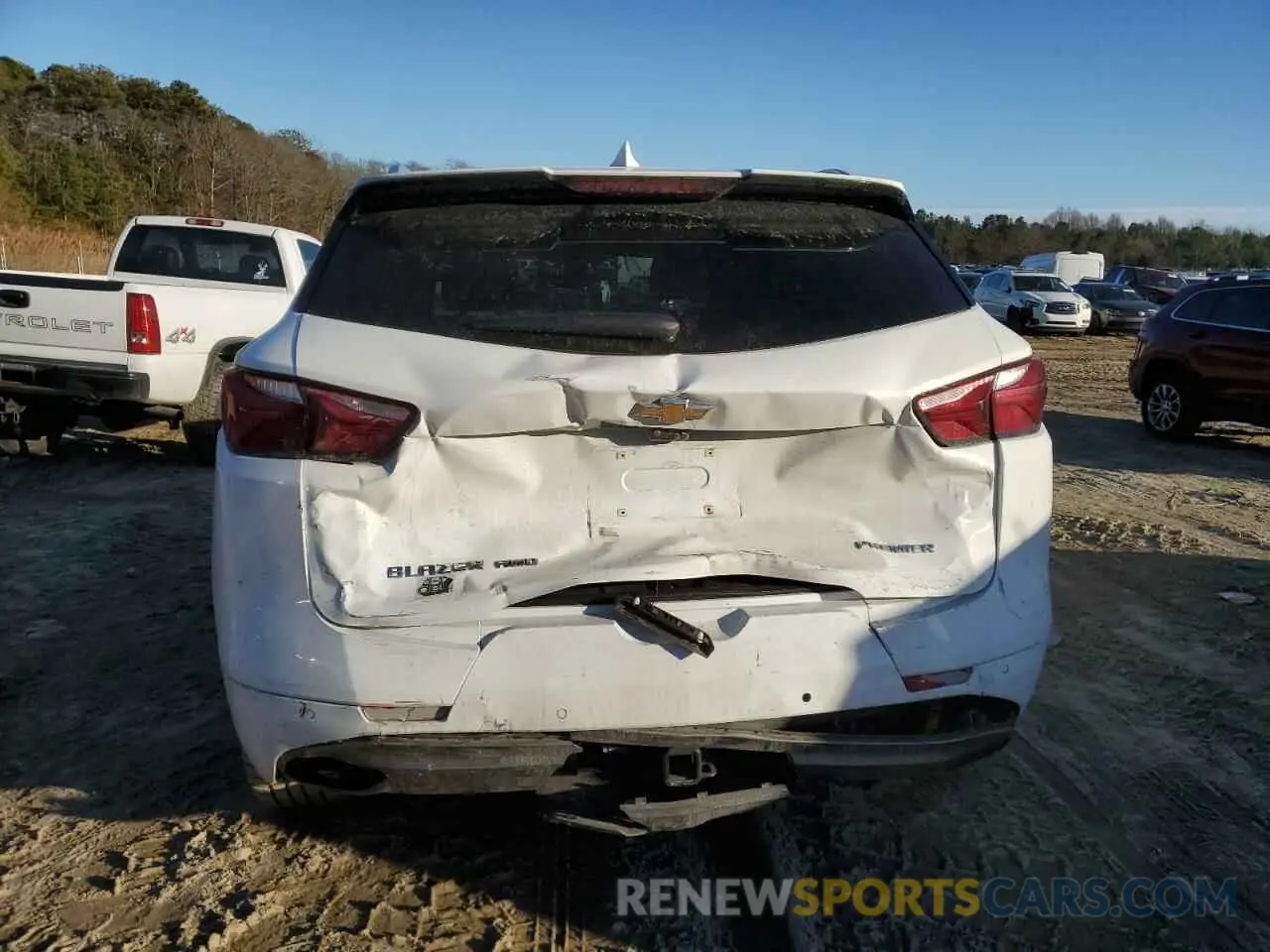 6 Photograph of a damaged car 3GNKBKRS0KS631661 CHEVROLET BLAZER 2019