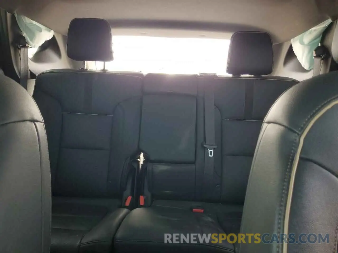 10 Photograph of a damaged car 3GNKBKRS2KS675354 CHEVROLET BLAZER 2019