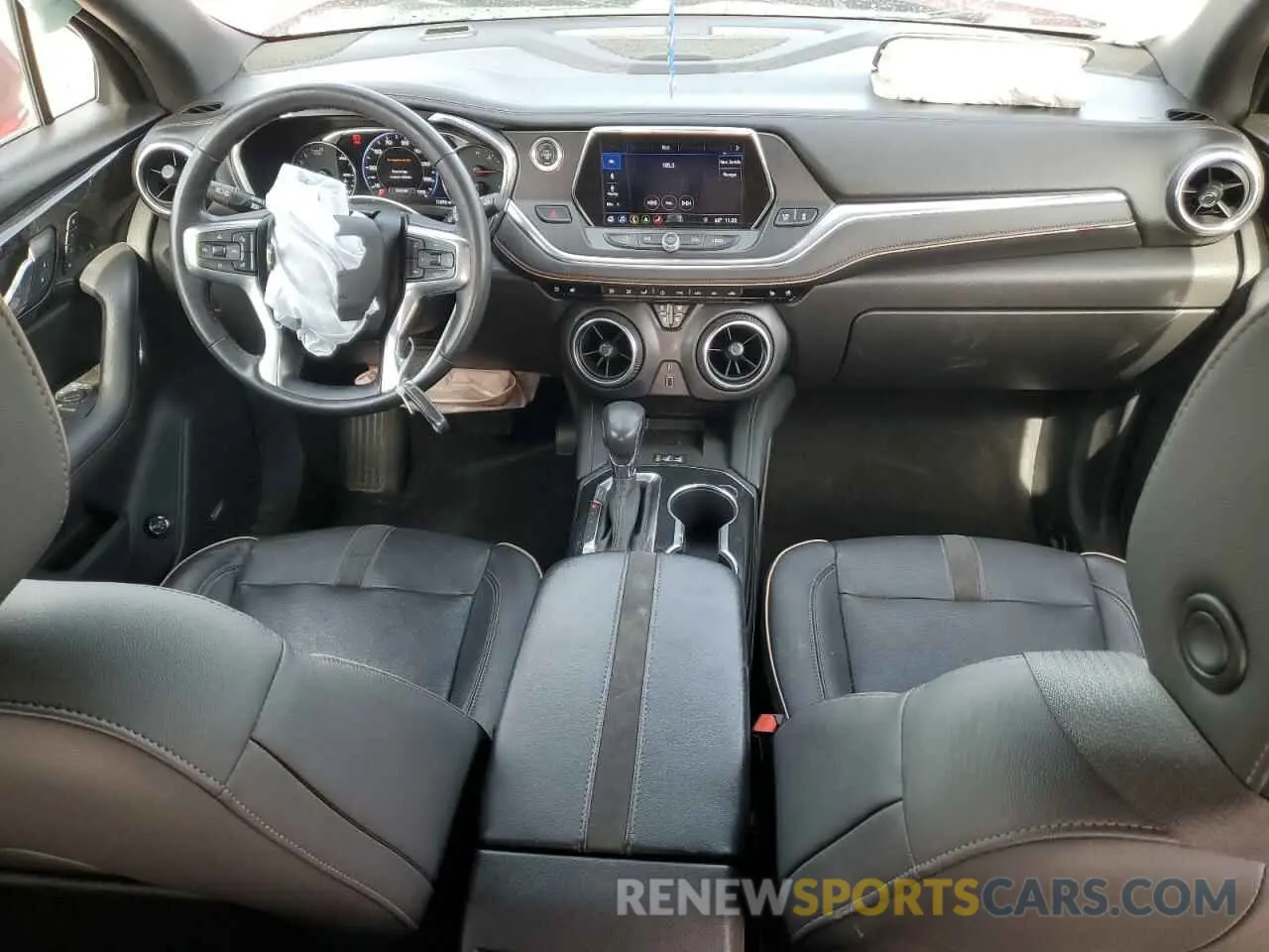 8 Photograph of a damaged car 3GNKBKRS2KS675354 CHEVROLET BLAZER 2019