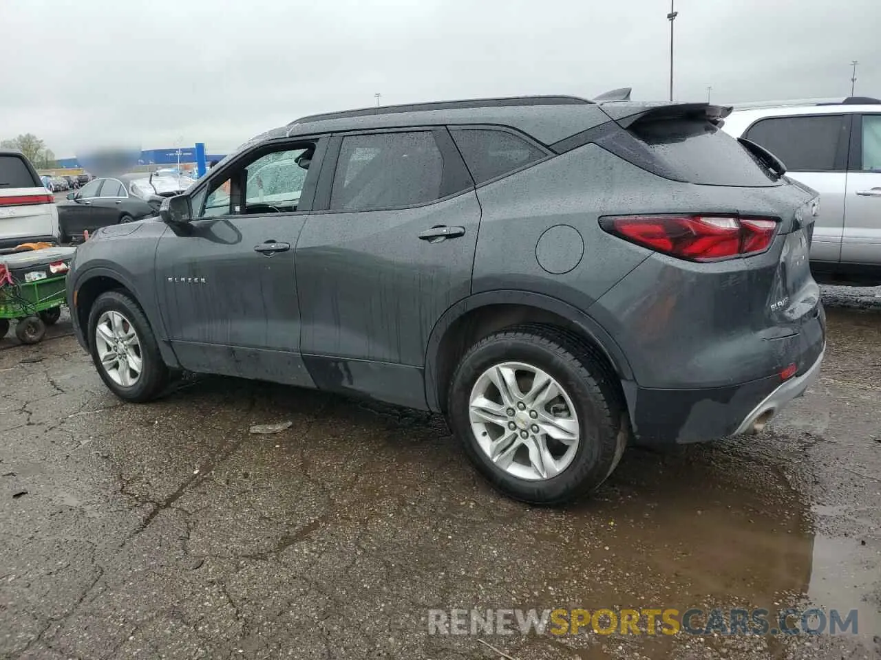 2 Photograph of a damaged car 3GNKBBRA3LS663819 CHEVROLET BLAZER 2020