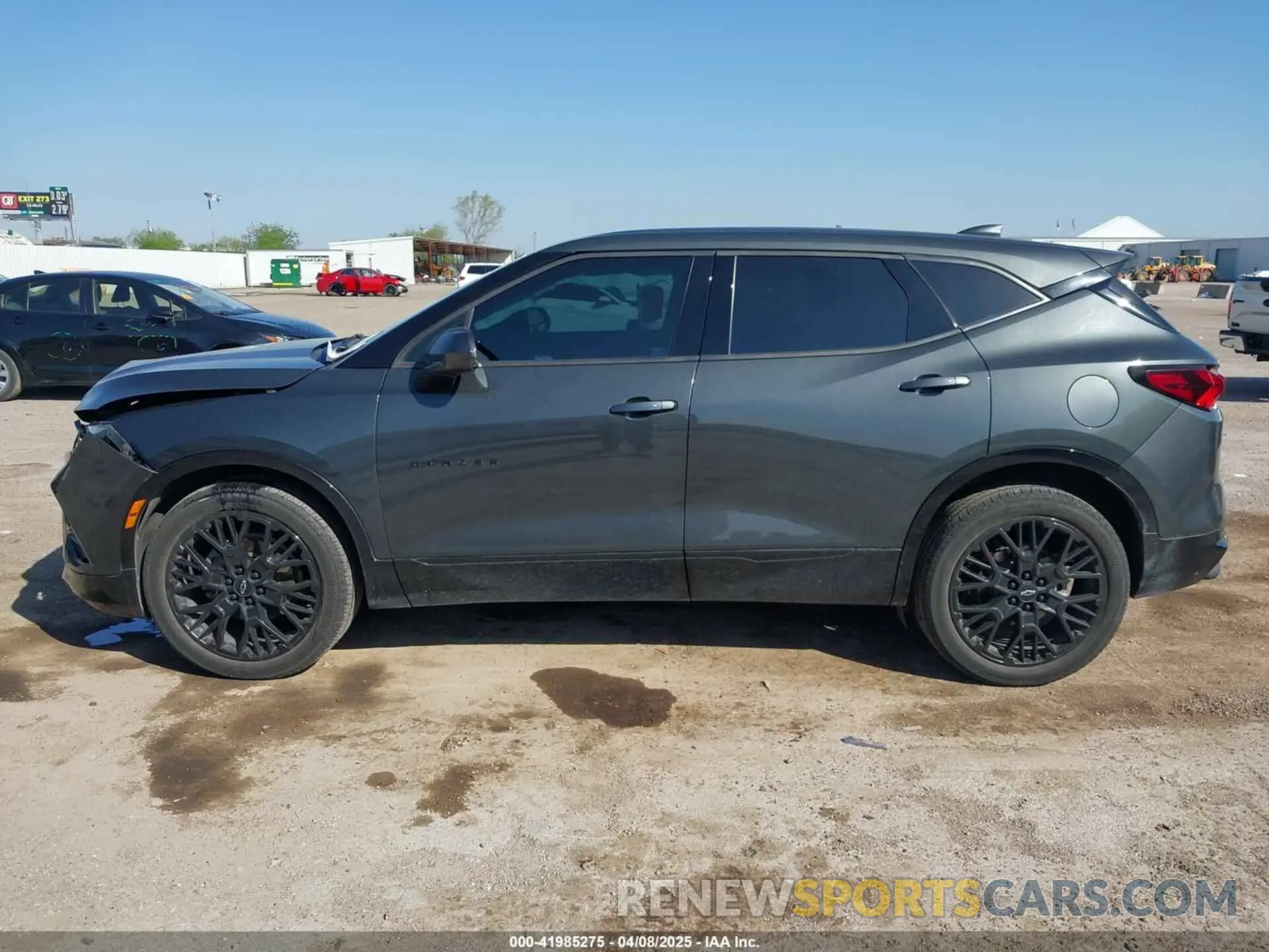 14 Photograph of a damaged car 3GNKBBRA4LS613043 CHEVROLET BLAZER 2020