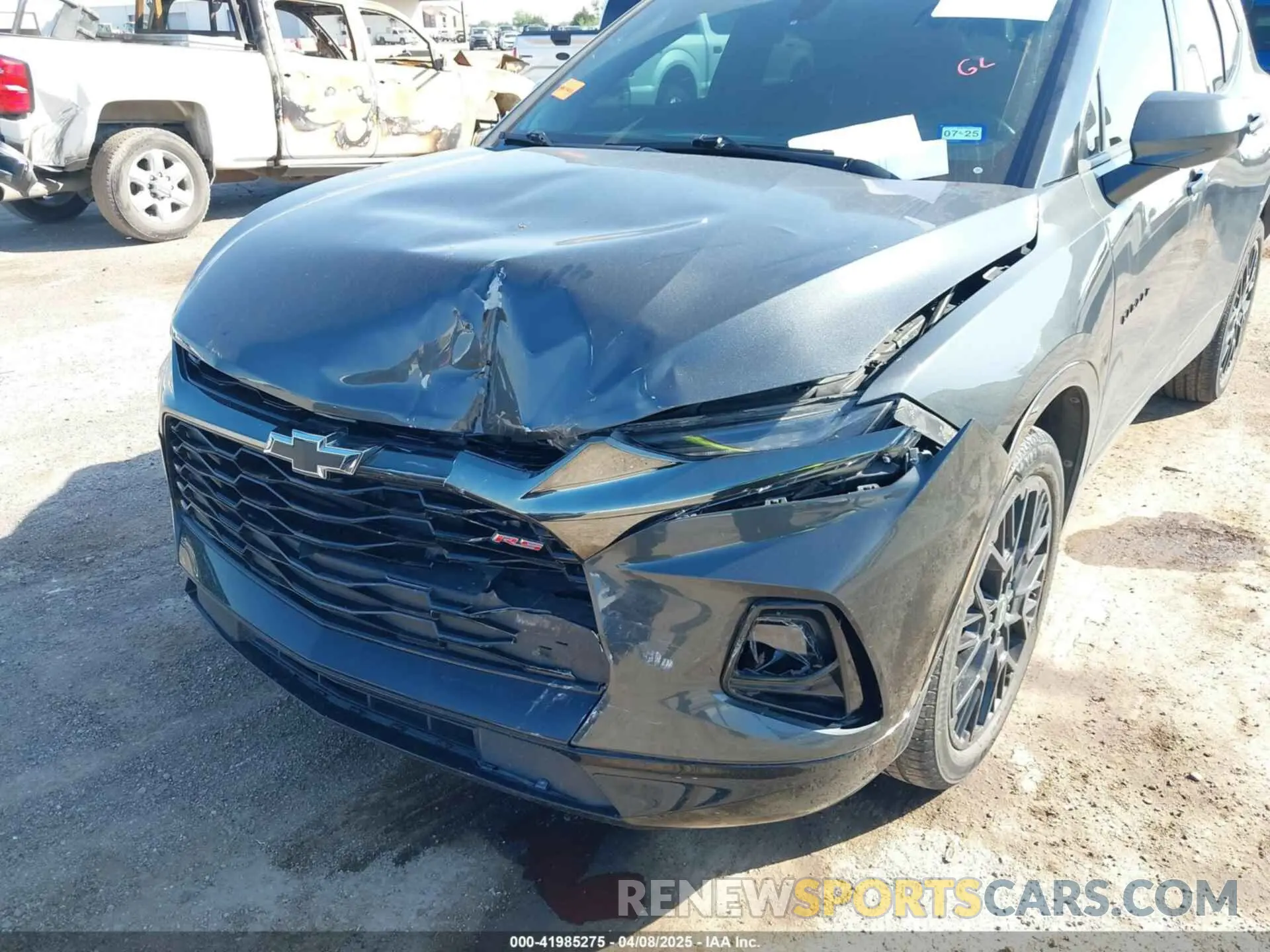 6 Photograph of a damaged car 3GNKBBRA4LS613043 CHEVROLET BLAZER 2020