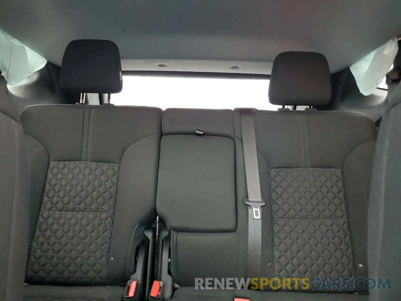 10 Photograph of a damaged car 3GNKBBRA4LS692861 CHEVROLET BLAZER 2020
