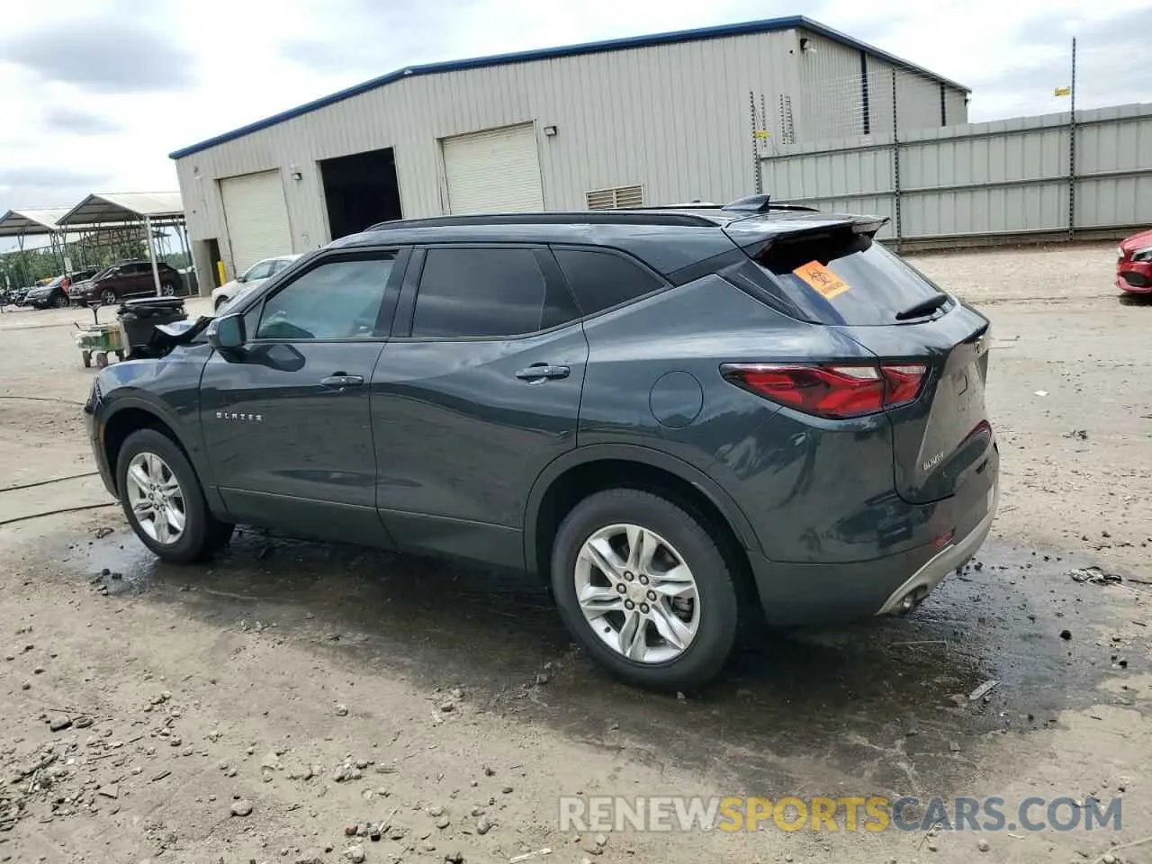 2 Photograph of a damaged car 3GNKBBRA6LS589568 CHEVROLET BLAZER 2020