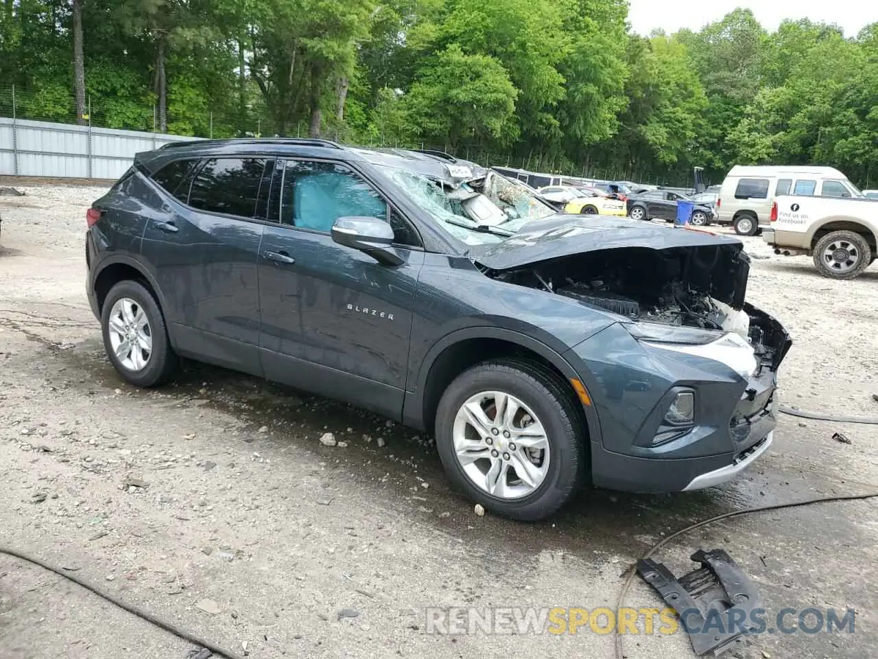 4 Photograph of a damaged car 3GNKBBRA6LS589568 CHEVROLET BLAZER 2020