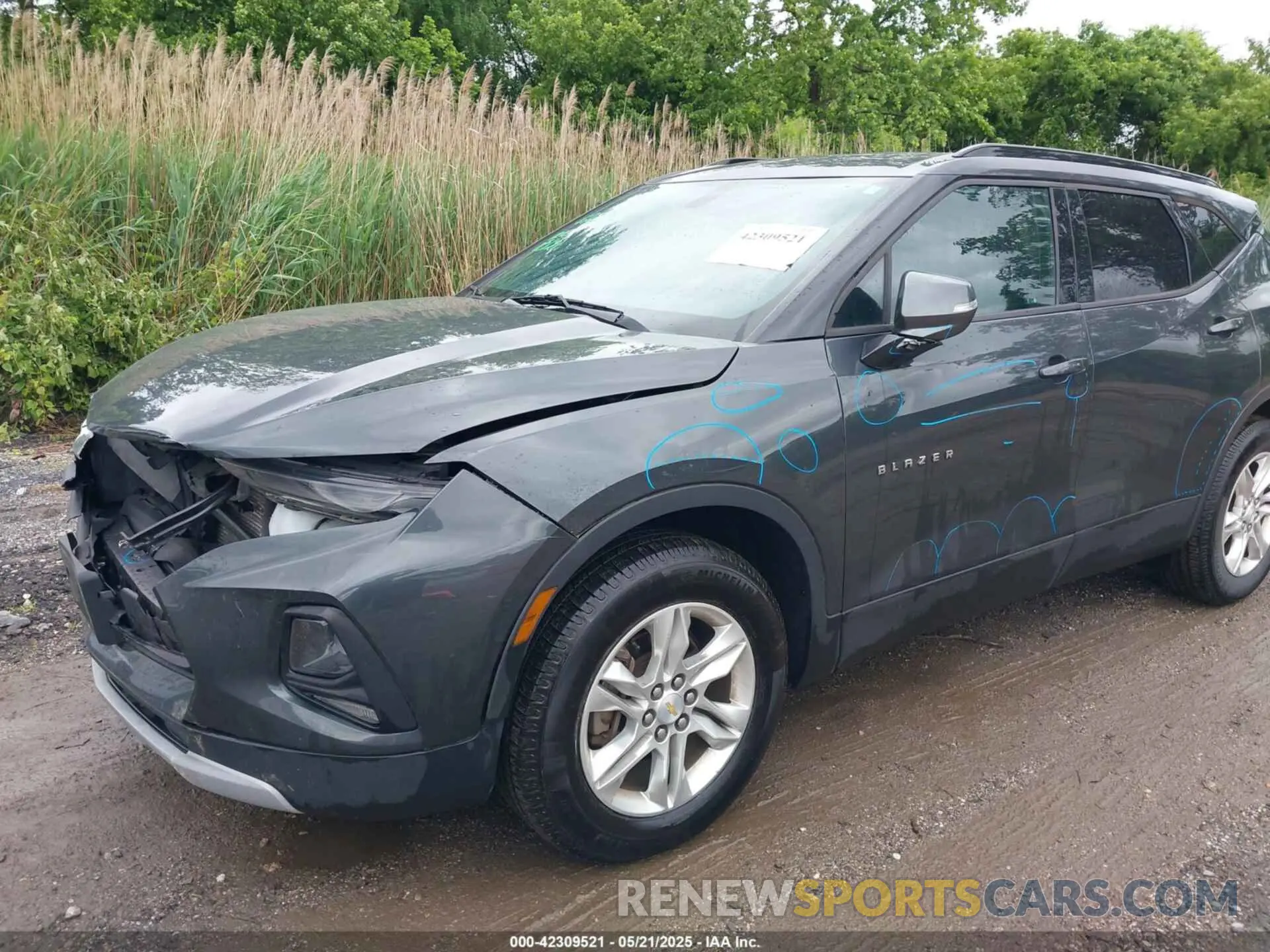 17 Photograph of a damaged car 3GNKBBRA8LS572366 CHEVROLET BLAZER 2020