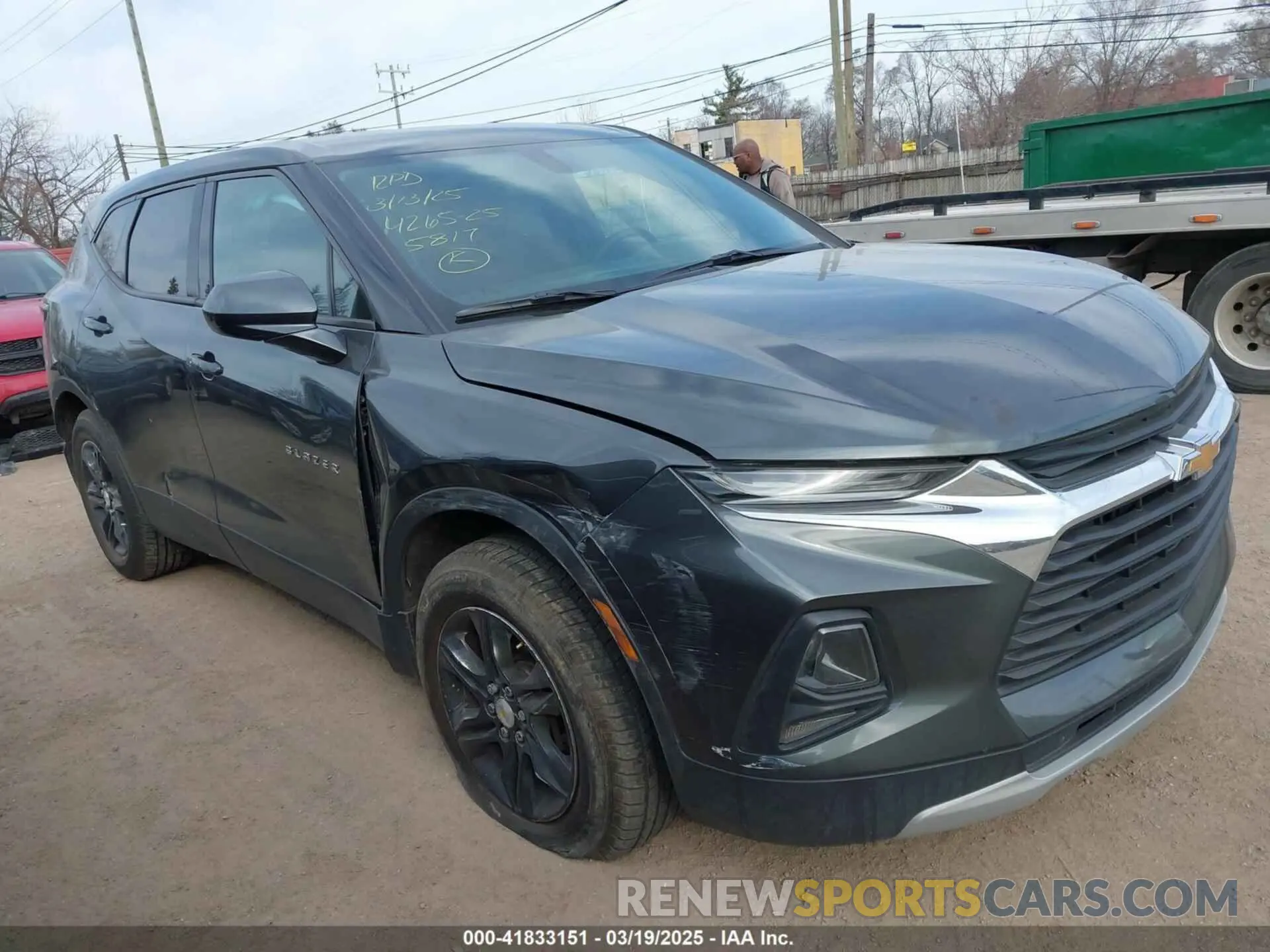 1 Фотография поврежденного автомобиля 3GNKBBRA9LS595817 CHEVROLET BLAZER 2020