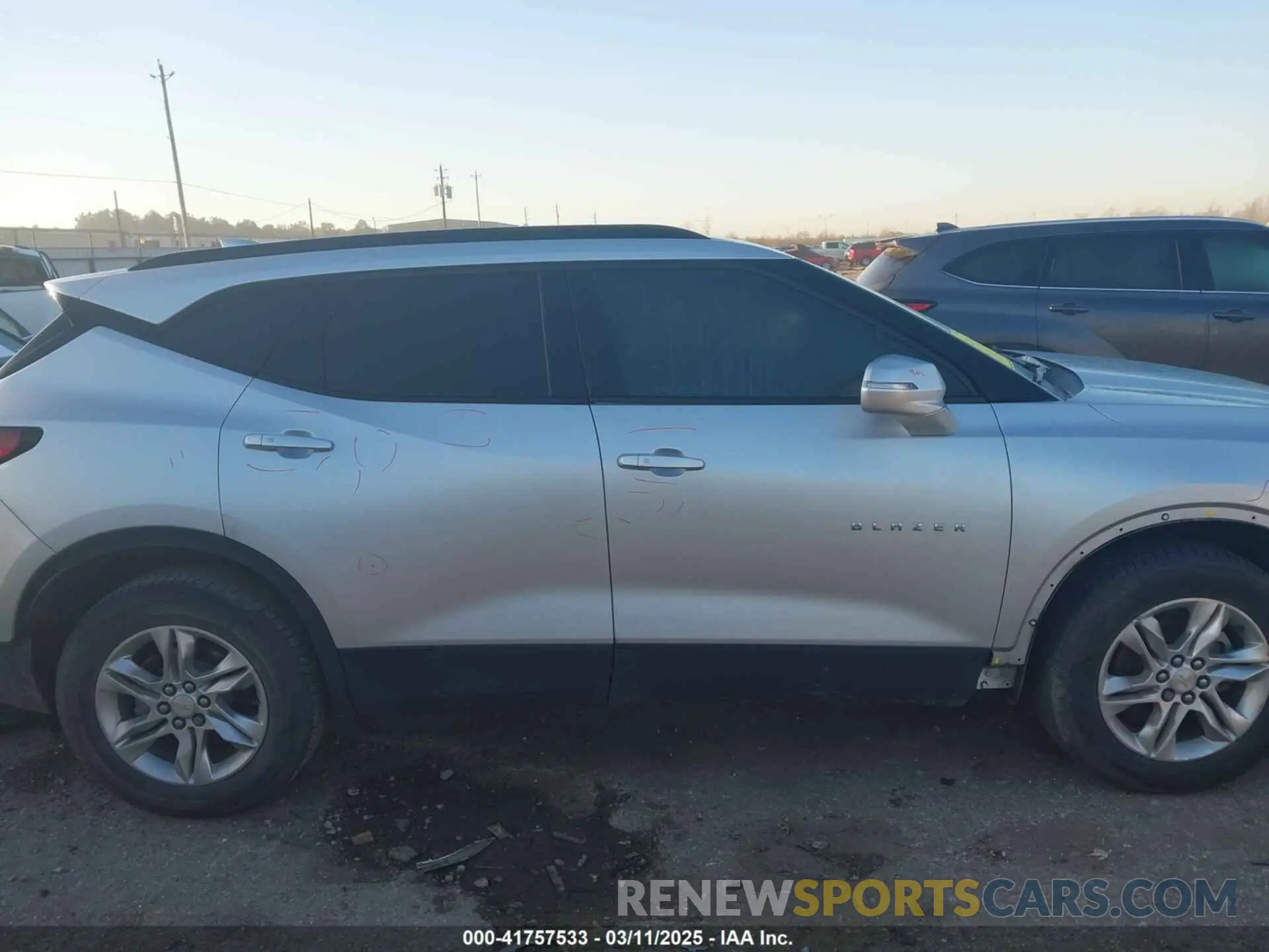 13 Photograph of a damaged car 3GNKBCR44LS615357 CHEVROLET BLAZER 2020