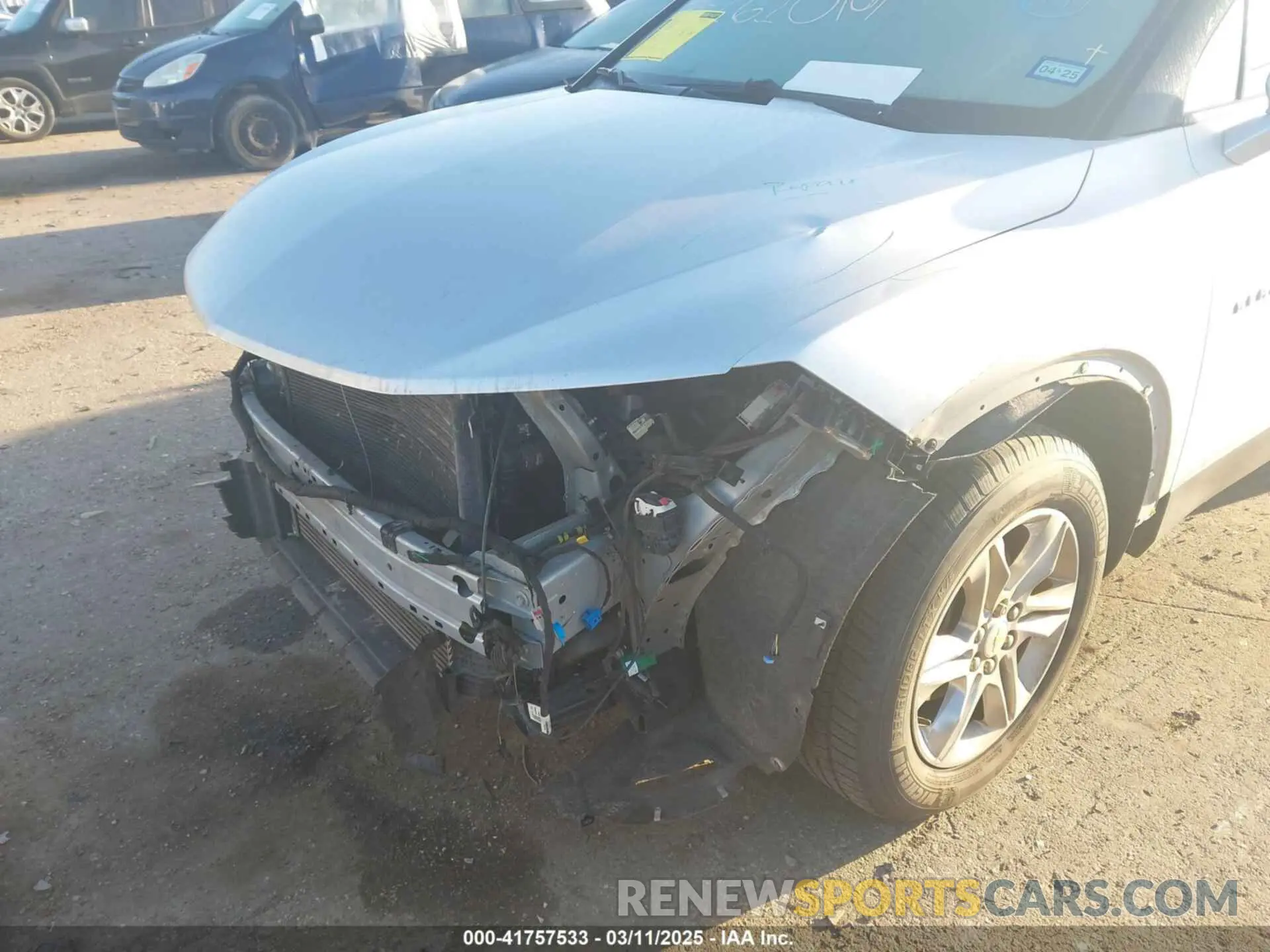 6 Photograph of a damaged car 3GNKBCR44LS615357 CHEVROLET BLAZER 2020