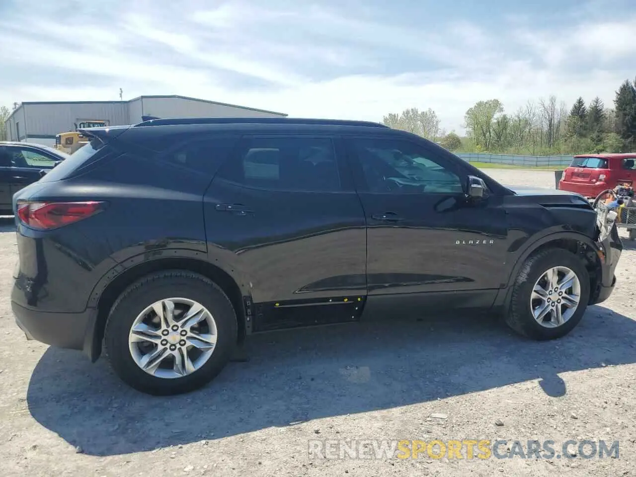 3 Photograph of a damaged car 3GNKBCR44LS690494 CHEVROLET BLAZER 2020
