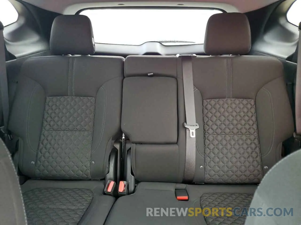 10 Фотография поврежденного автомобиля 3GNKBCRS3LS673457 CHEVROLET BLAZER 2020