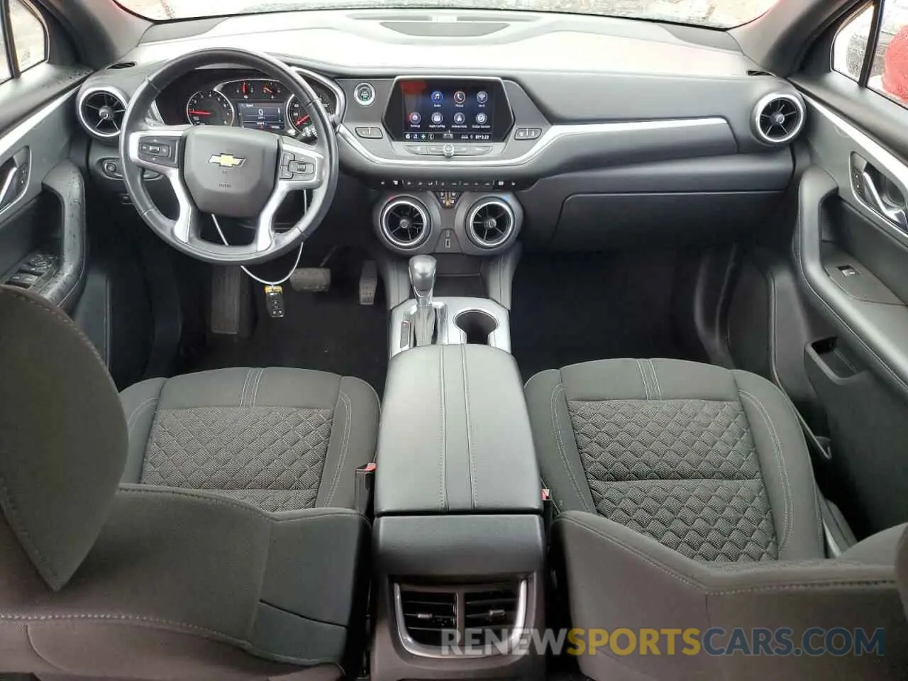 8 Фотография поврежденного автомобиля 3GNKBCRS3LS673457 CHEVROLET BLAZER 2020