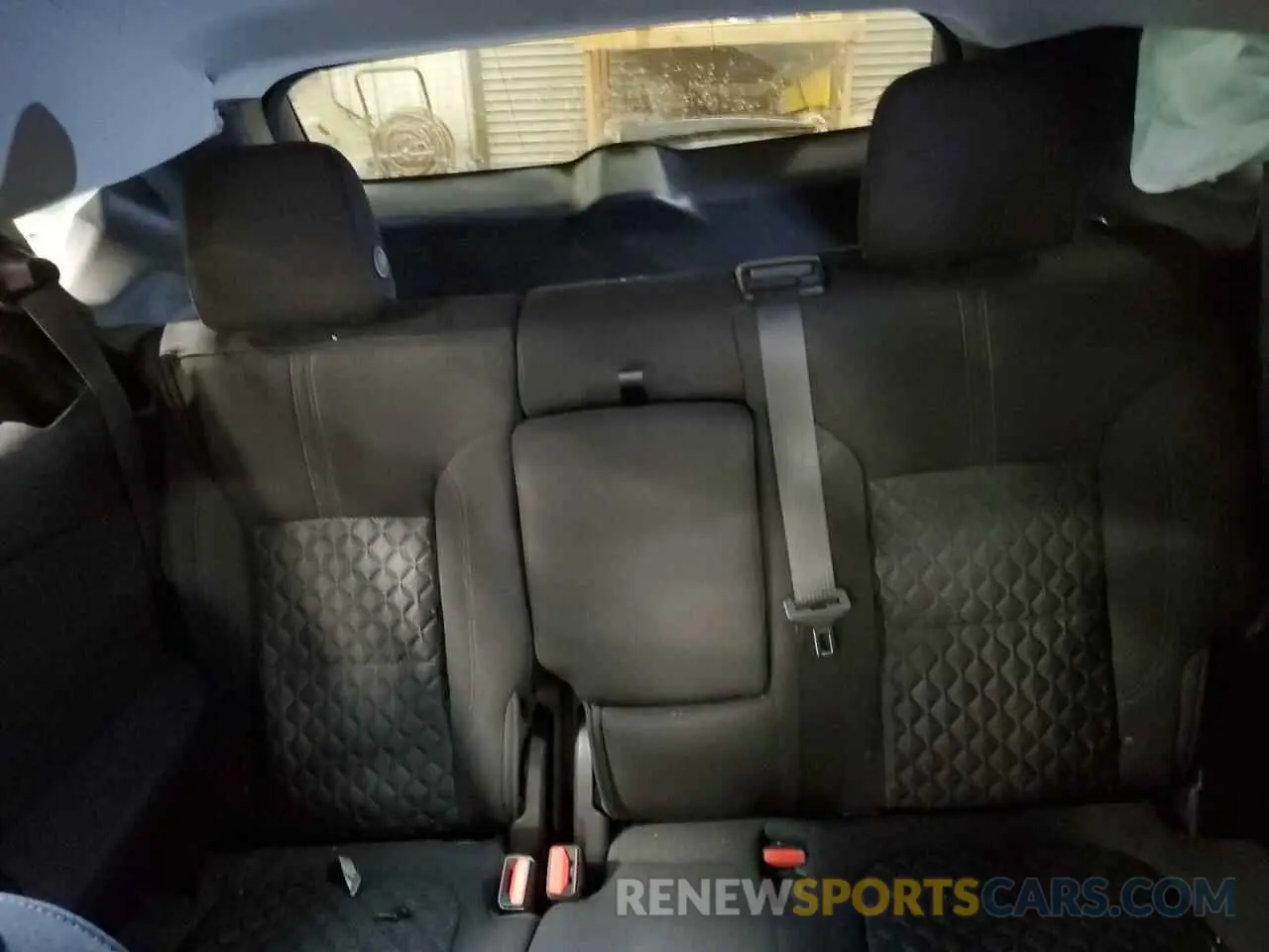 10 Photograph of a damaged car 3GNKBCRS3LS711480 CHEVROLET BLAZER 2020