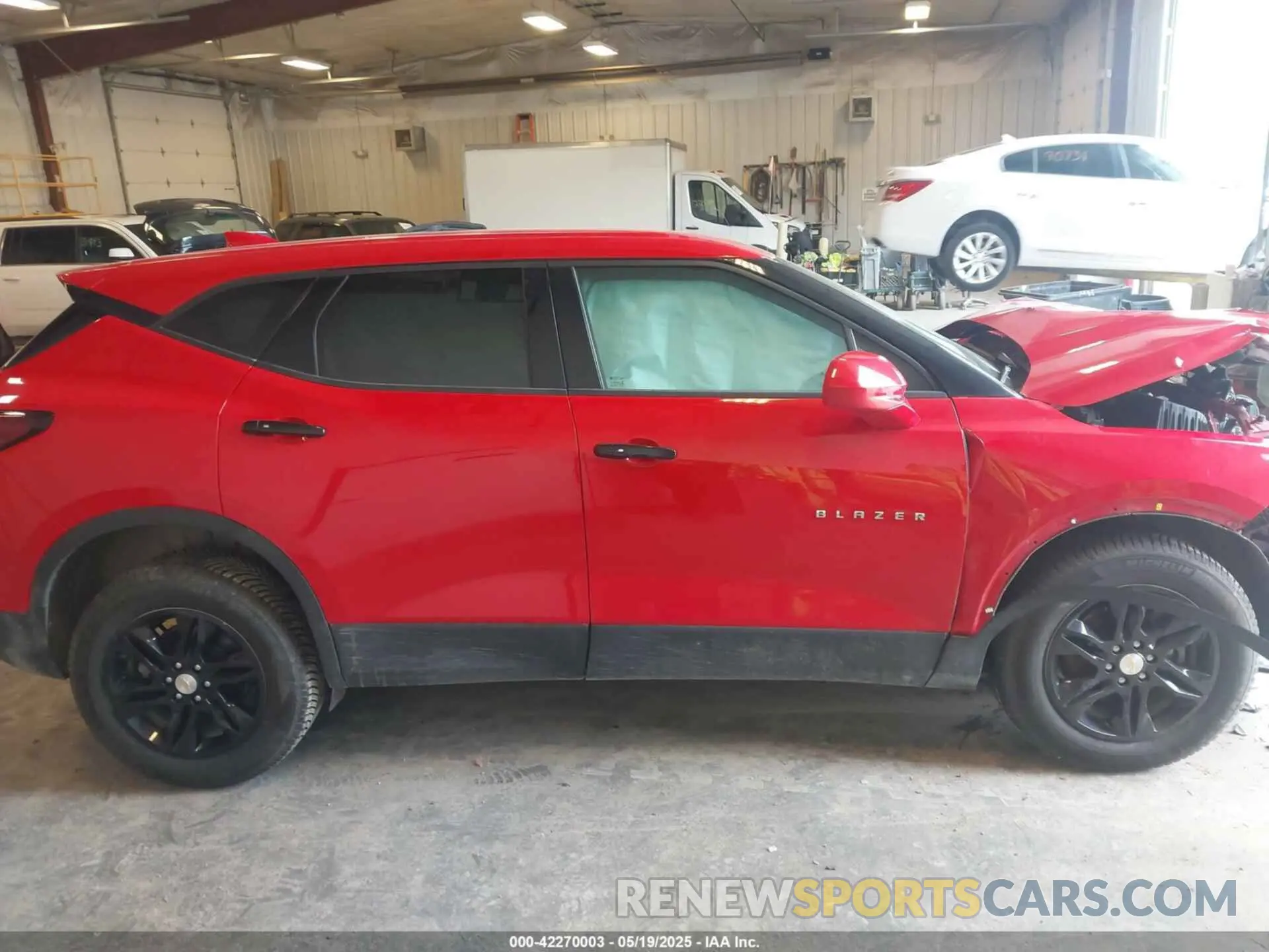 13 Photograph of a damaged car 3GNKBCRS4LS669773 CHEVROLET BLAZER 2020
