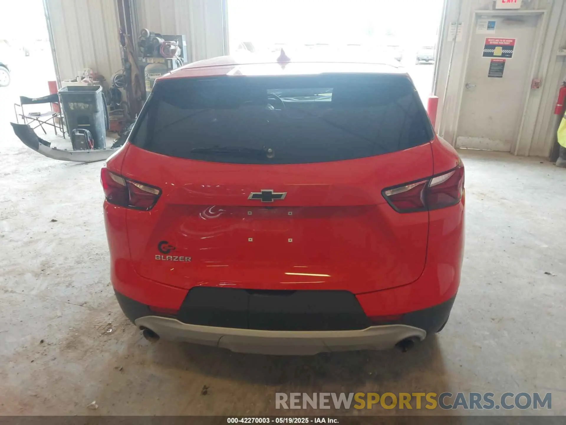 16 Photograph of a damaged car 3GNKBCRS4LS669773 CHEVROLET BLAZER 2020