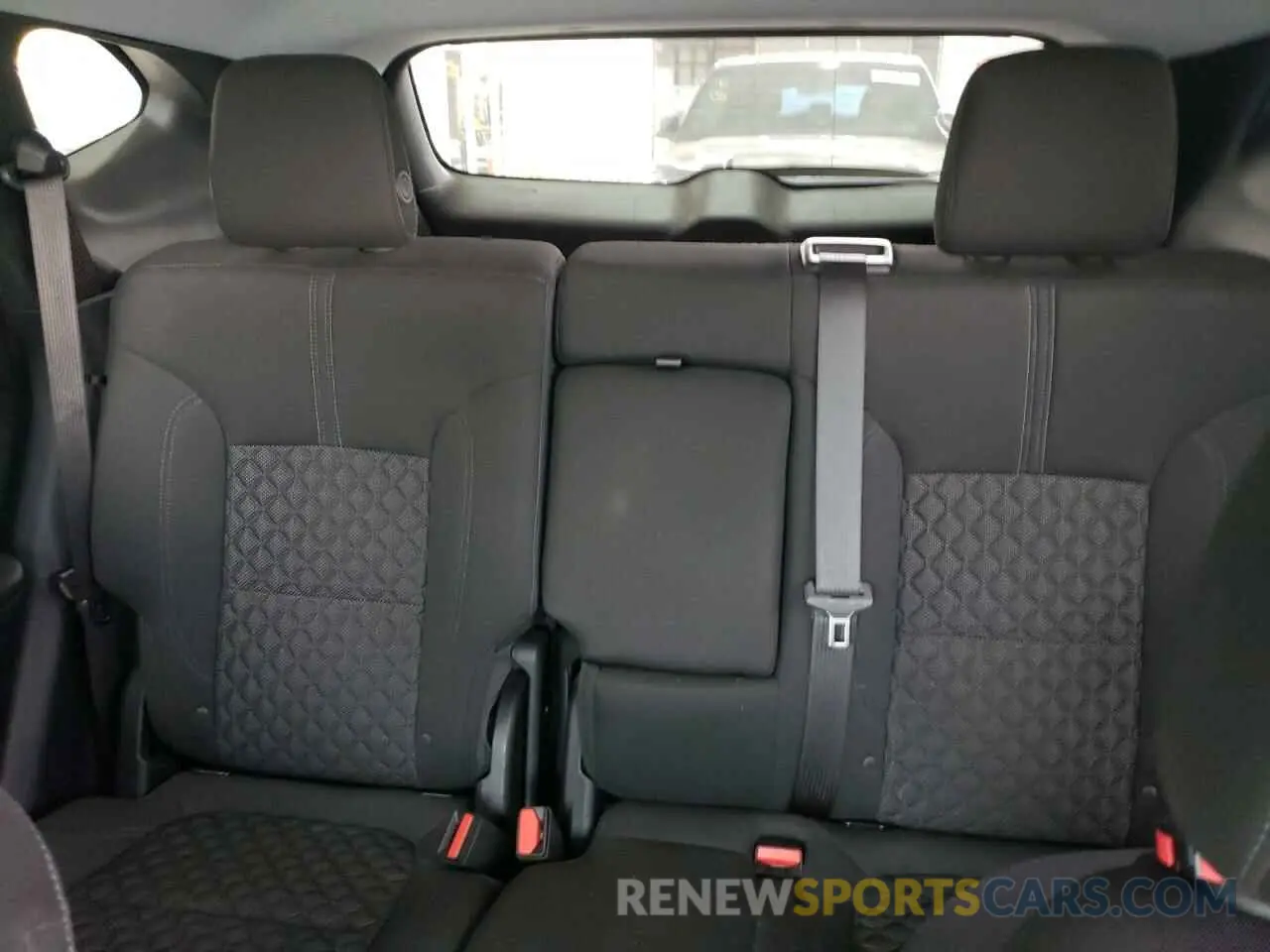10 Фотография поврежденного автомобиля 3GNKBCRS5LS676022 CHEVROLET BLAZER 2020