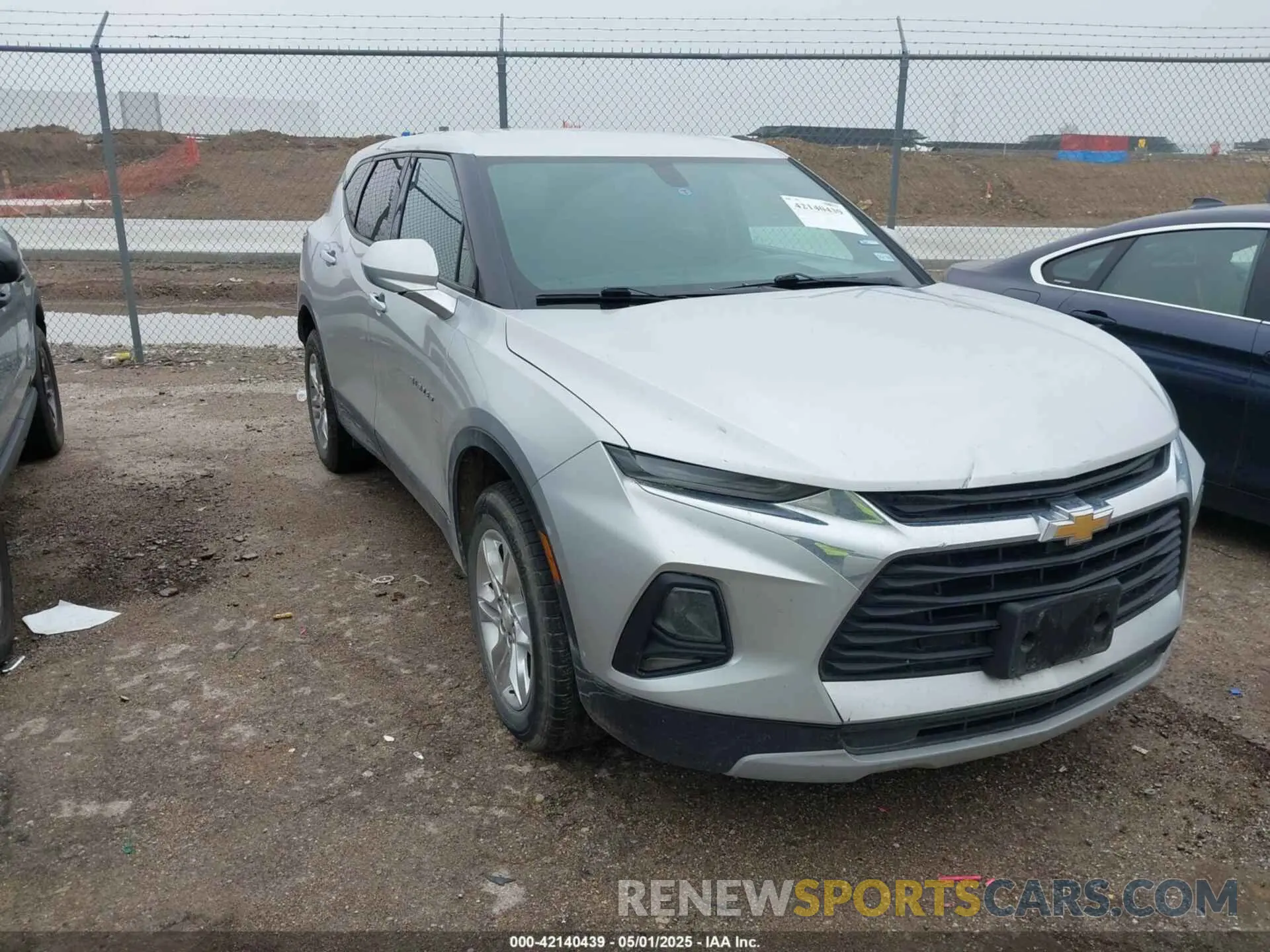 1 Photograph of a damaged car 3GNKBCRSXLS570066 CHEVROLET BLAZER 2020