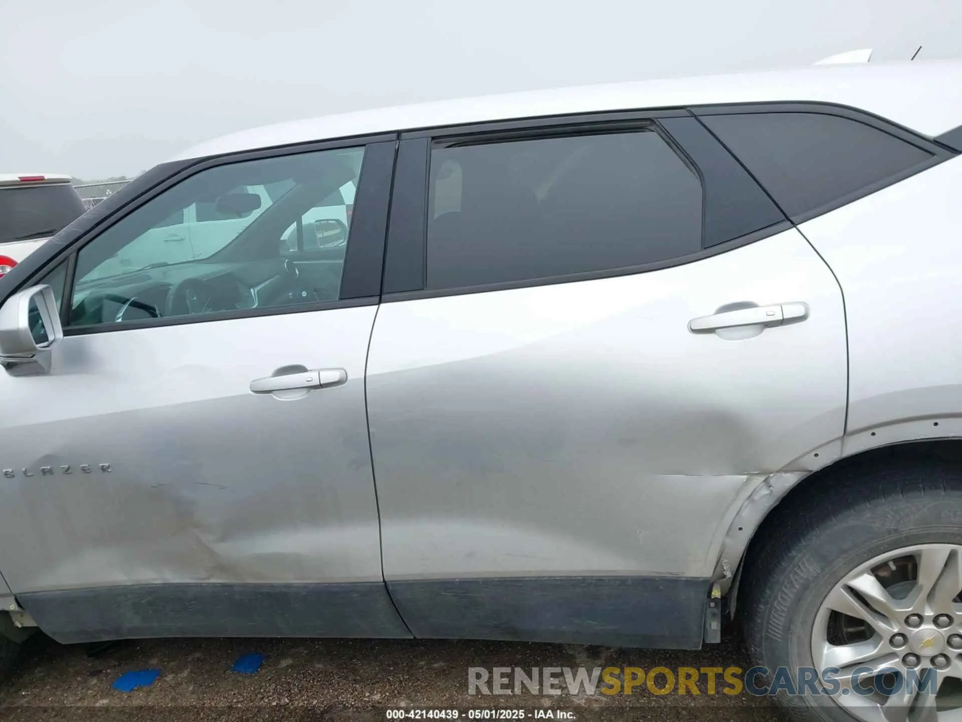 14 Photograph of a damaged car 3GNKBCRSXLS570066 CHEVROLET BLAZER 2020
